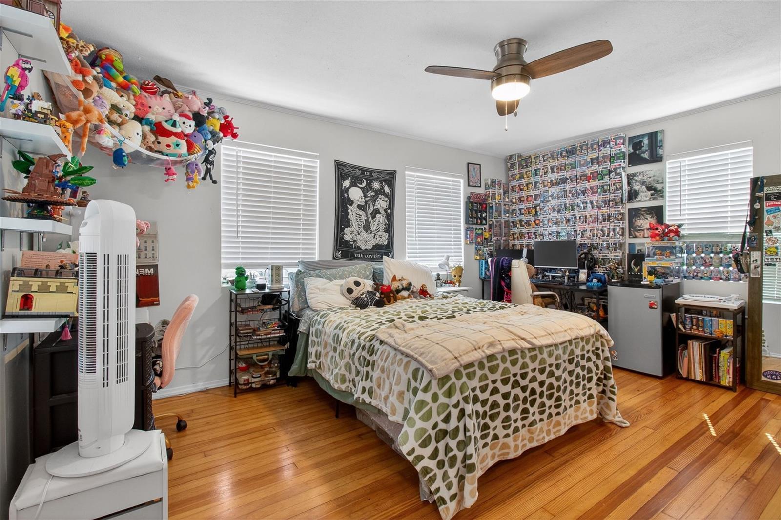 322 47TH ST N, ST PETERSBURG, FL, 33713