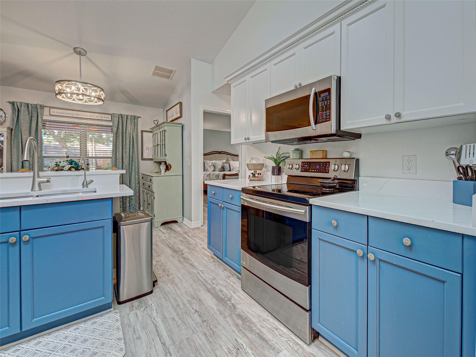 329 BAHIA BLANCA DR, PUNTA GORDA, FL, 33983