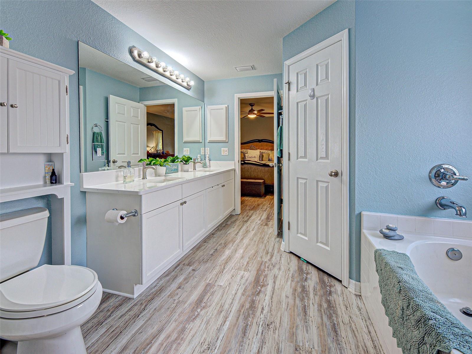 329 BAHIA BLANCA DR, PUNTA GORDA, FL, 33983
