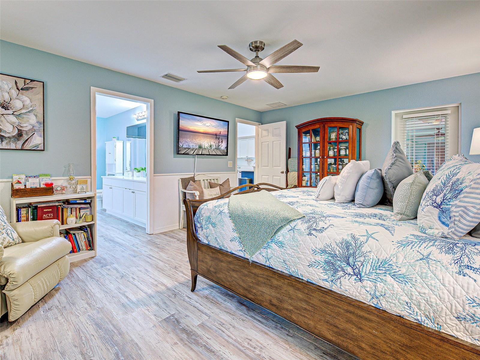 329 BAHIA BLANCA DR, PUNTA GORDA, FL, 33983