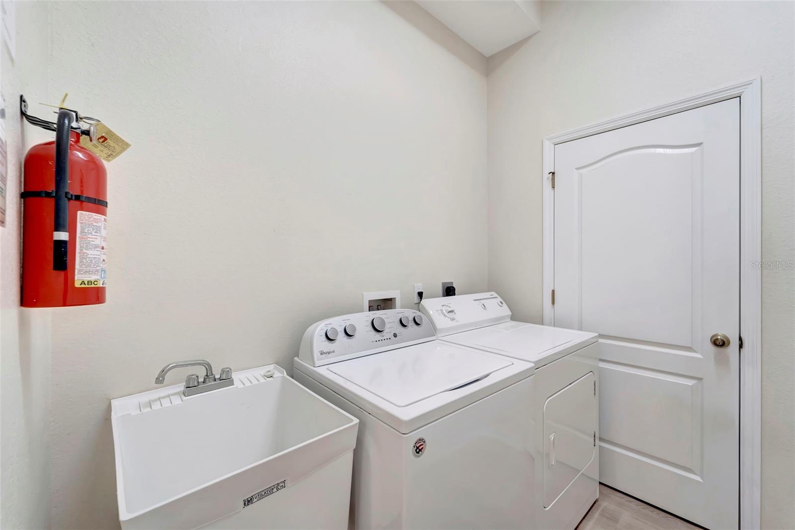 131 WHITE MARSH LN, ROTONDA WEST, FL, 33947