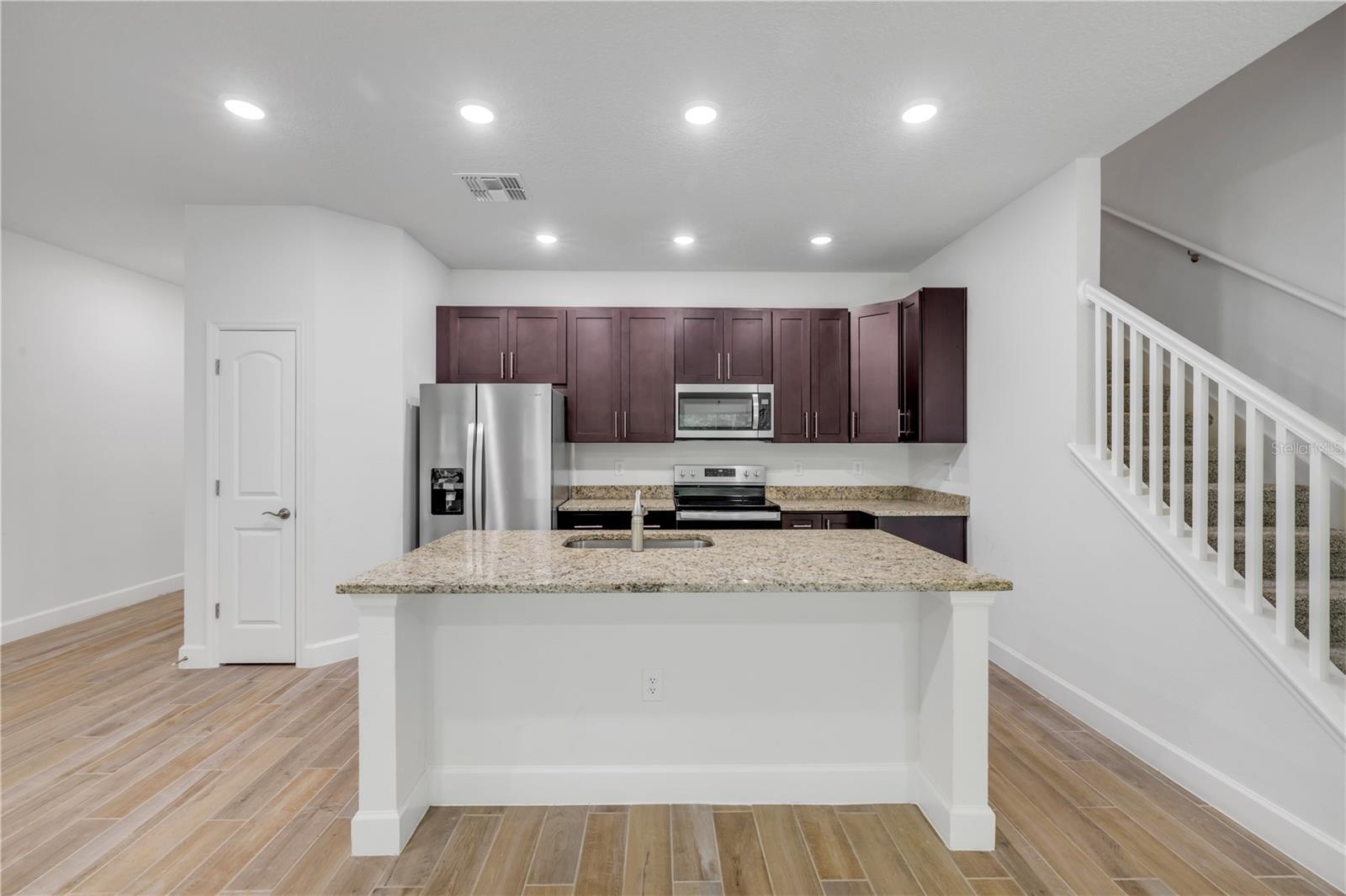 553 CORONADO COVE RD, NEW SMYRNA BEACH, FL, 32168