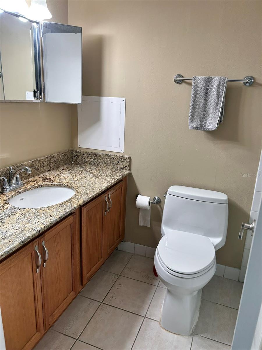 868 BAYWAY BLVD #304, CLEARWATER BEACH, FL, 33767