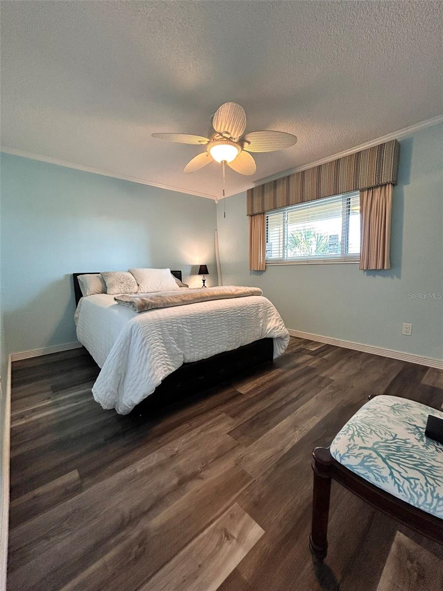 868 BAYWAY BLVD #304, CLEARWATER BEACH, FL, 33767