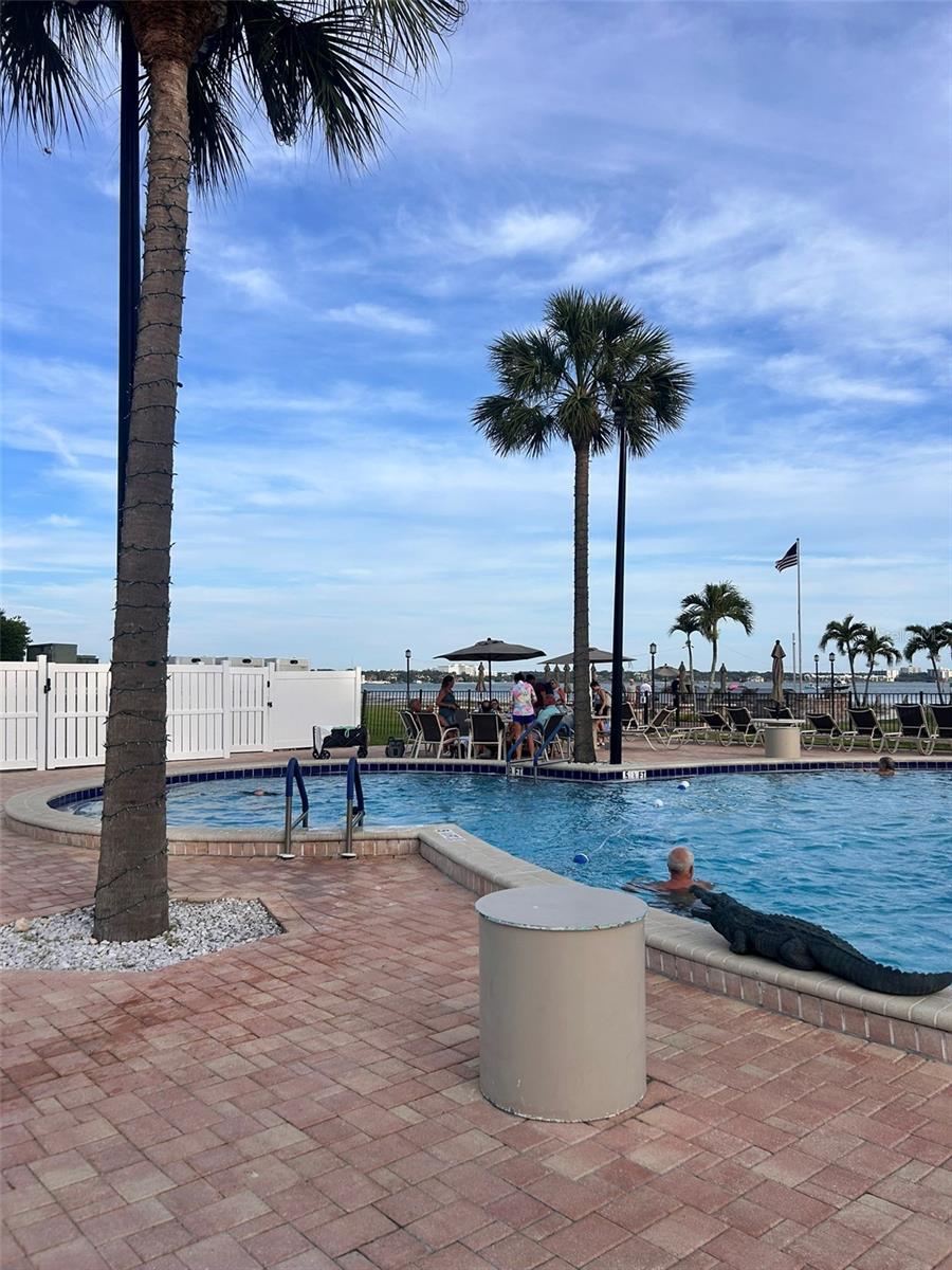 868 BAYWAY BLVD #304, CLEARWATER BEACH, FL, 33767