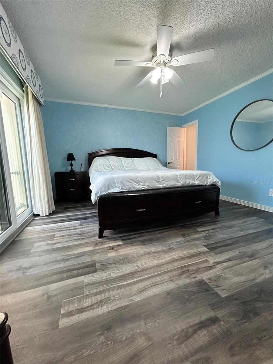 868 BAYWAY BLVD #304, CLEARWATER BEACH, FL, 33767