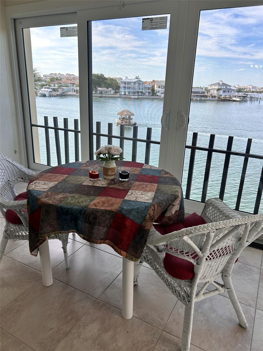 868 BAYWAY BLVD #304, CLEARWATER BEACH, FL, 33767