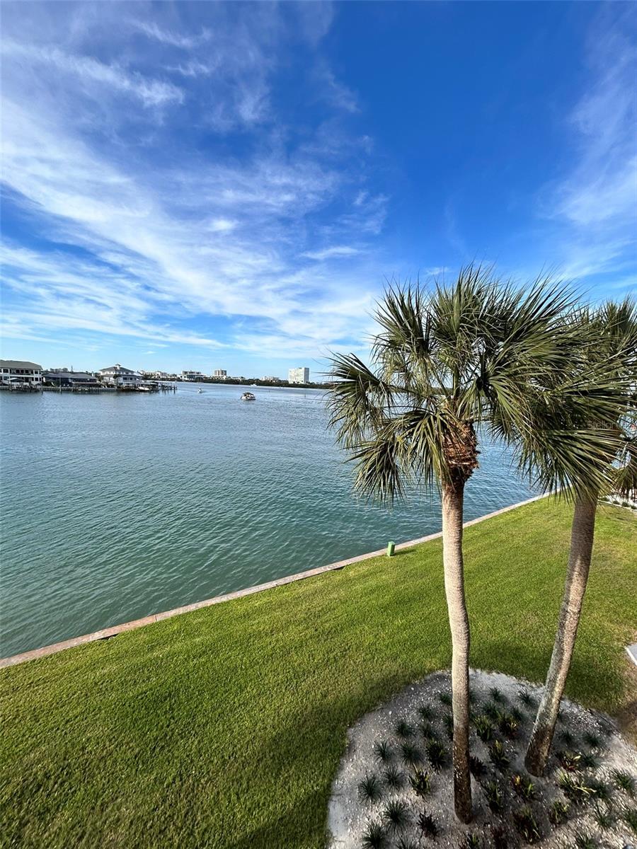 868 BAYWAY BLVD #304, CLEARWATER BEACH, FL, 33767