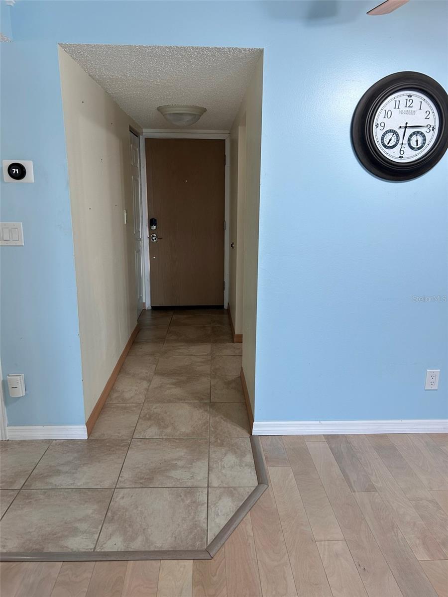 868 BAYWAY BLVD #304, CLEARWATER BEACH, FL, 33767