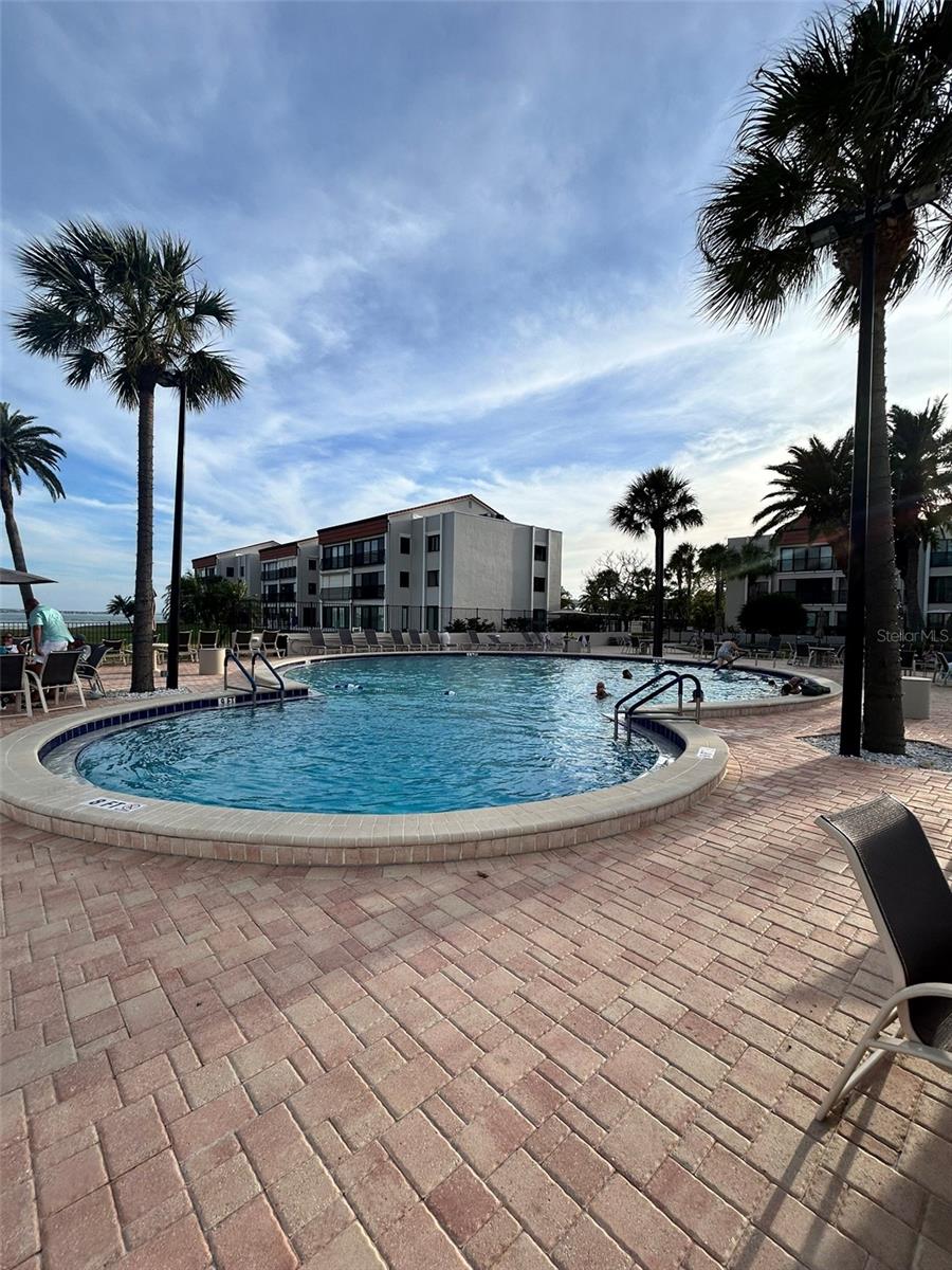 868 BAYWAY BLVD #304, CLEARWATER BEACH, FL, 33767