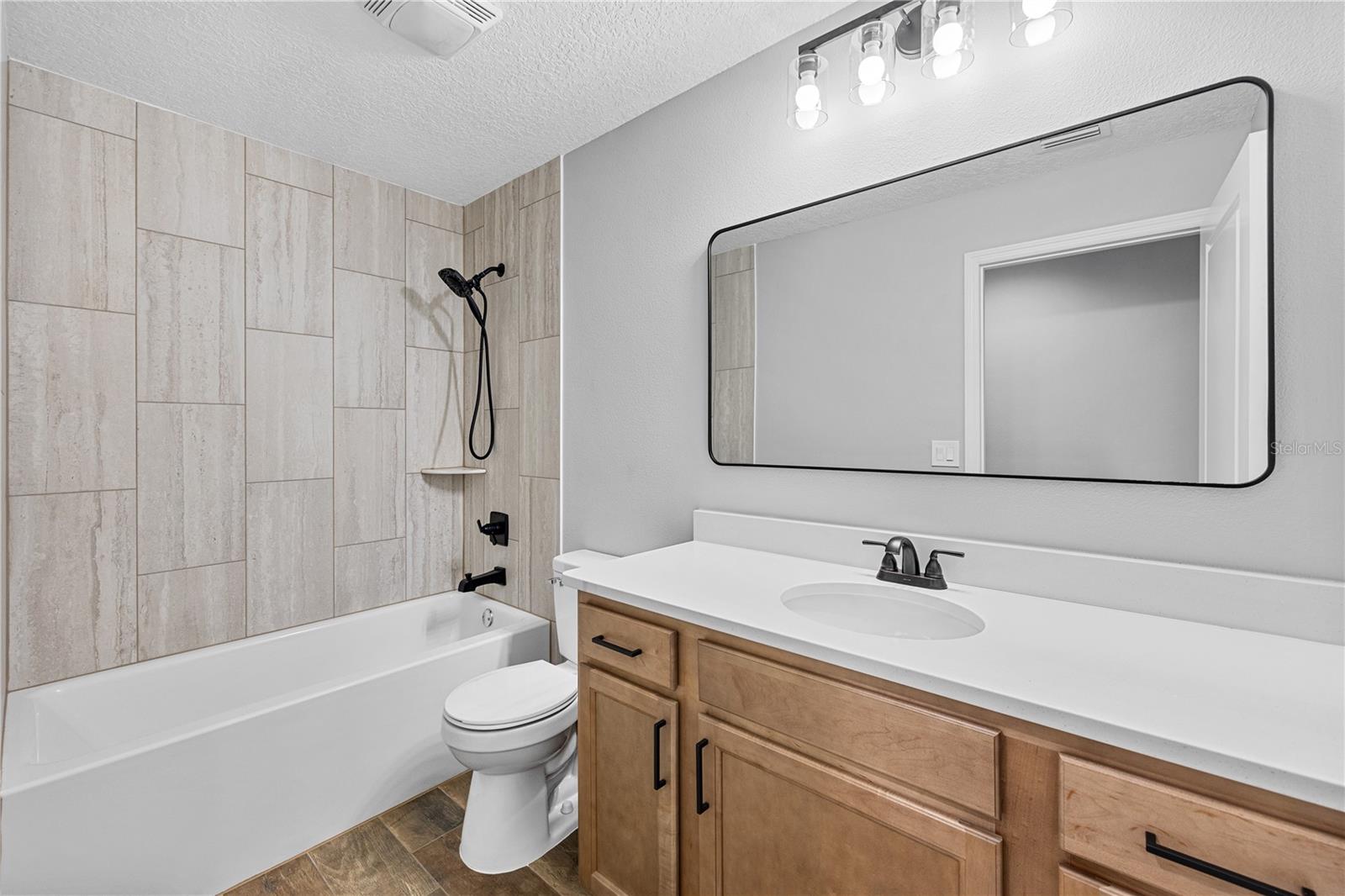 1025 CR 452A, LAKE PANASOFFKEE, FL, 33538