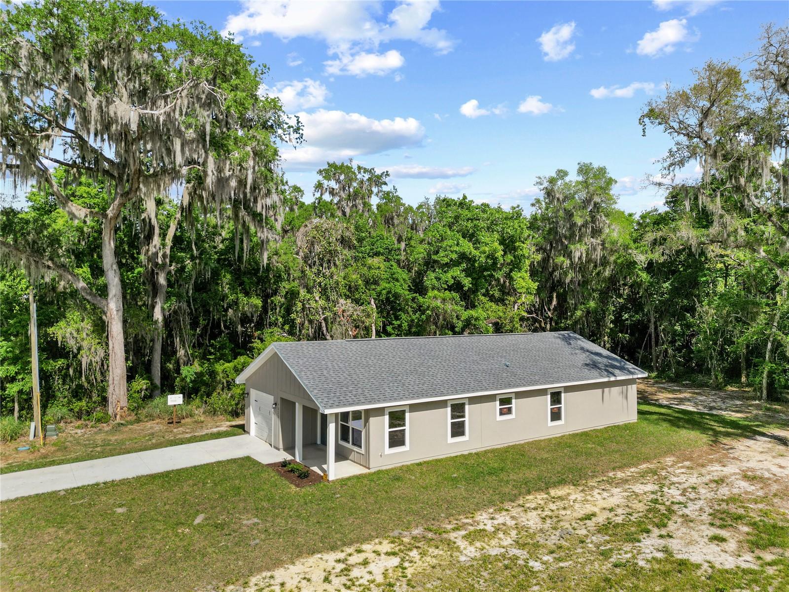 1025 CR 452A, LAKE PANASOFFKEE, FL, 33538
