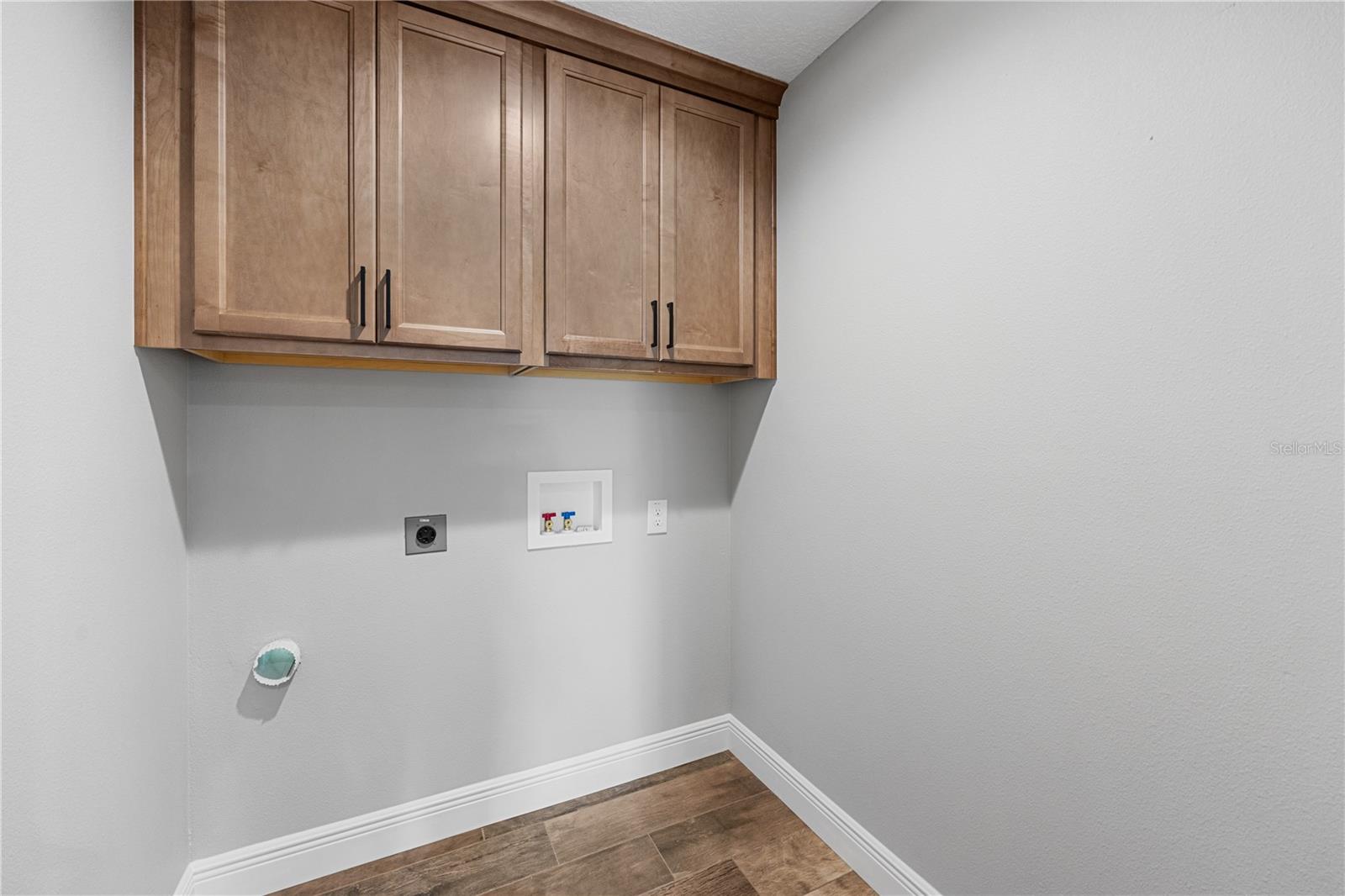 1025 CR 452A, LAKE PANASOFFKEE, FL, 33538
