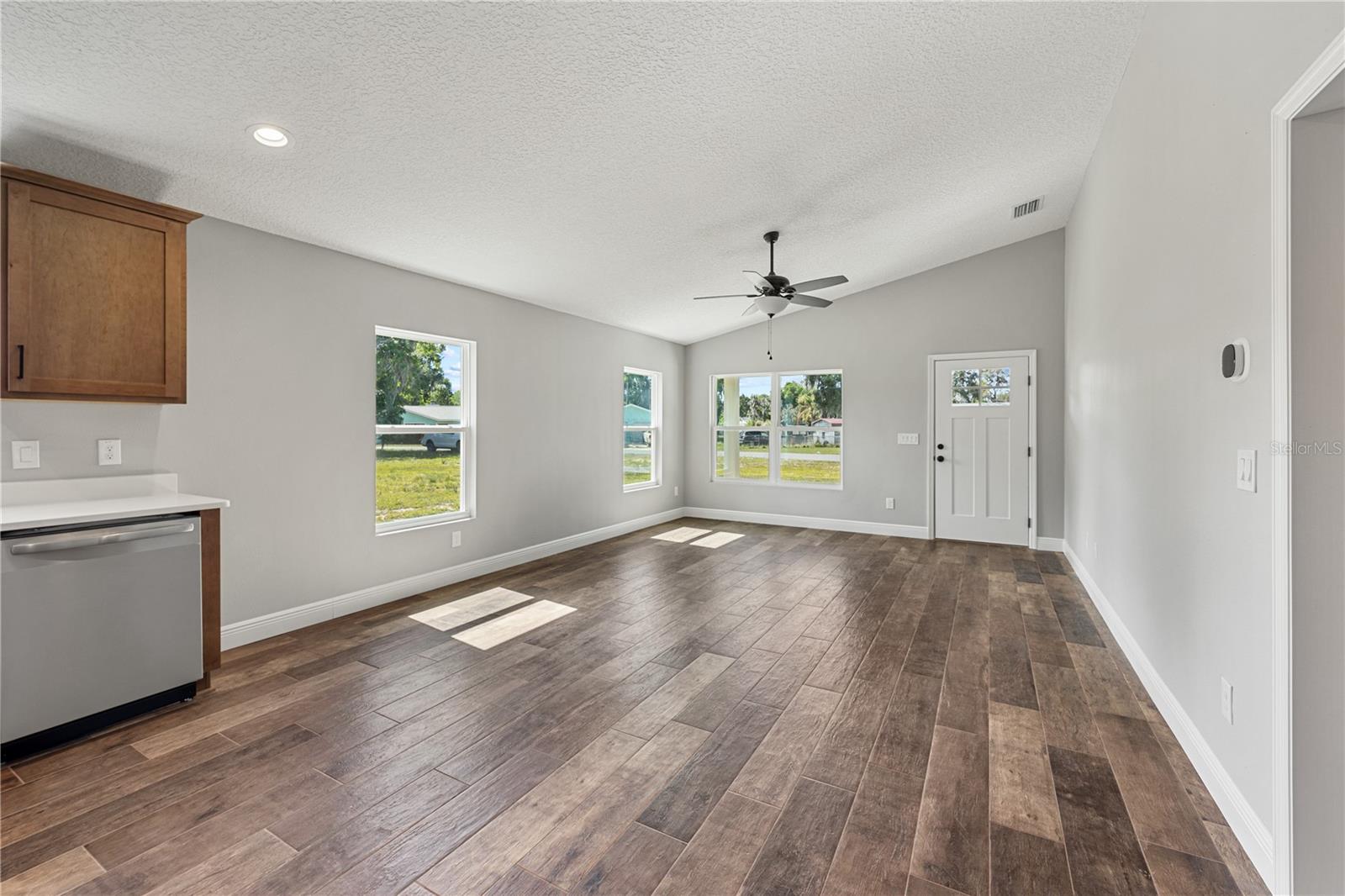 1025 CR 452A, LAKE PANASOFFKEE, FL, 33538
