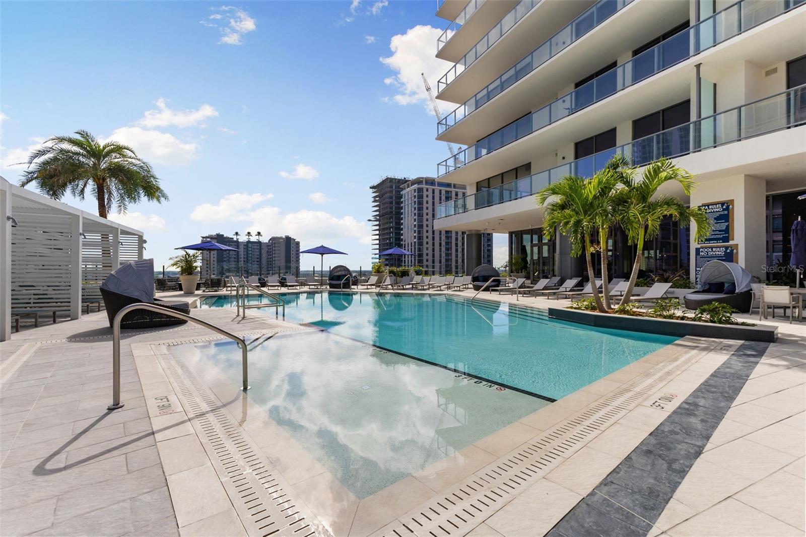 275 1ST AVE S #1907, ST PETERSBURG, FL, 33701