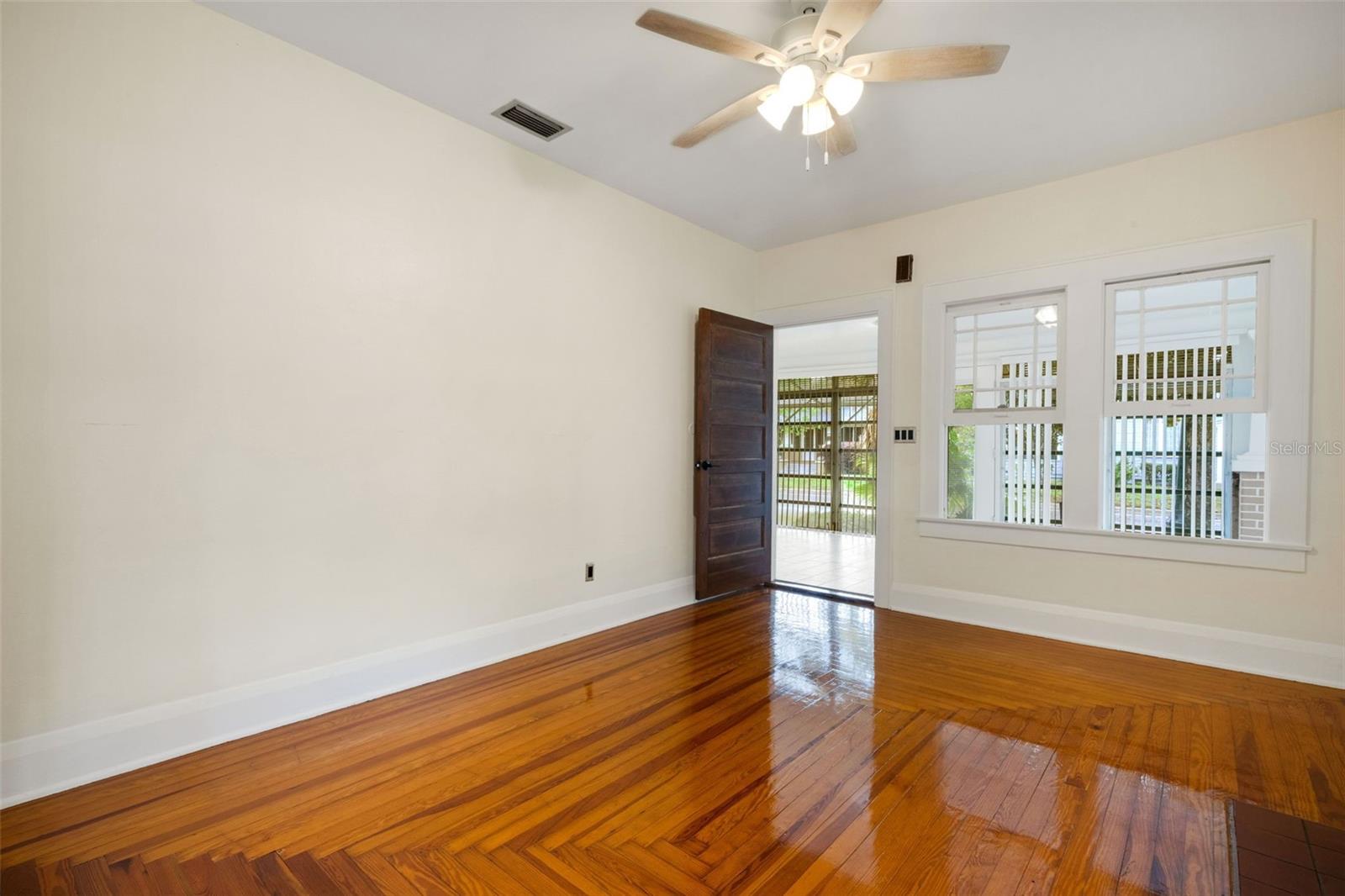 802 JOHNSON AVE, LAKELAND, FL, 33801