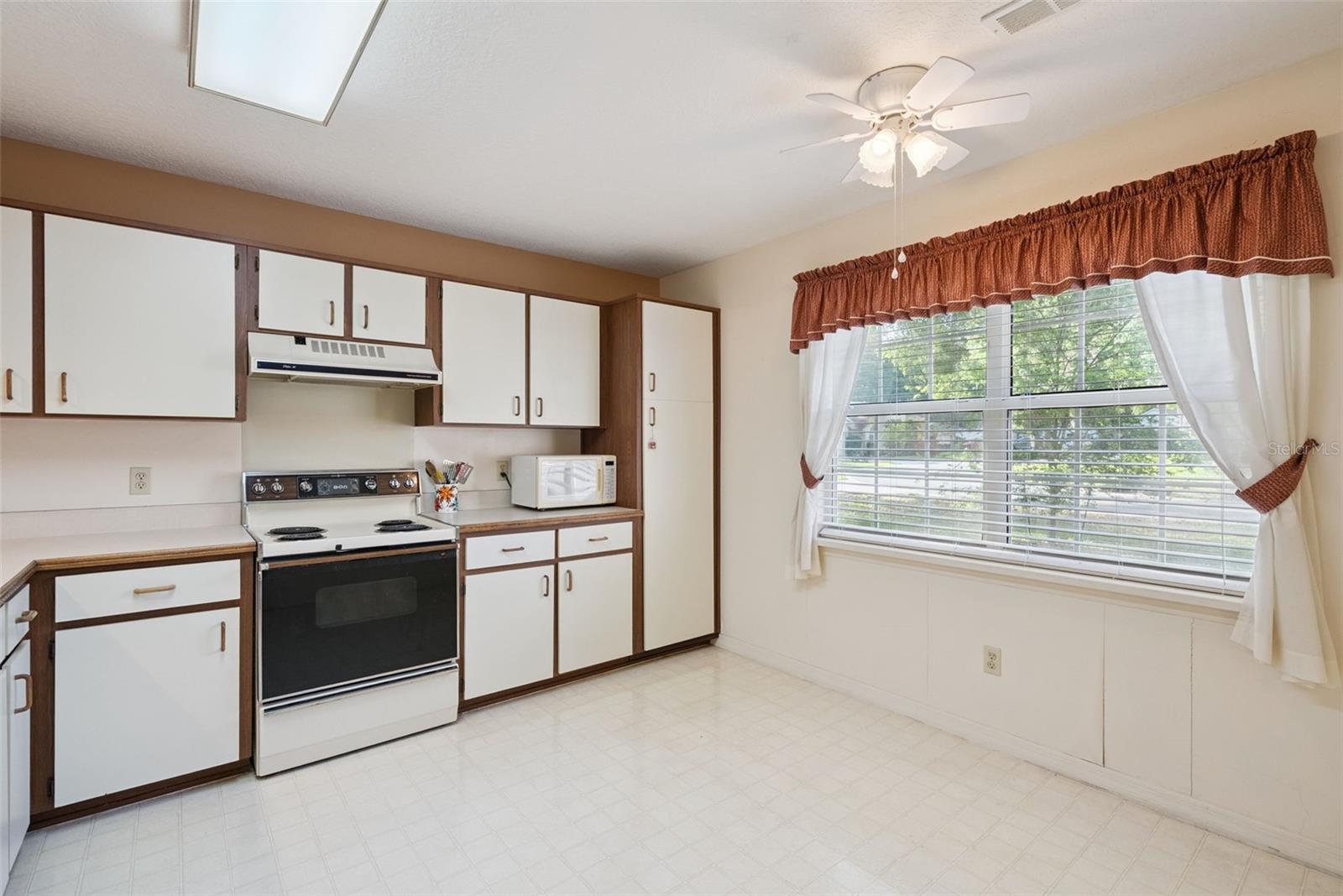 1193 GLEN FALLS RD, DELAND, FL, 32720