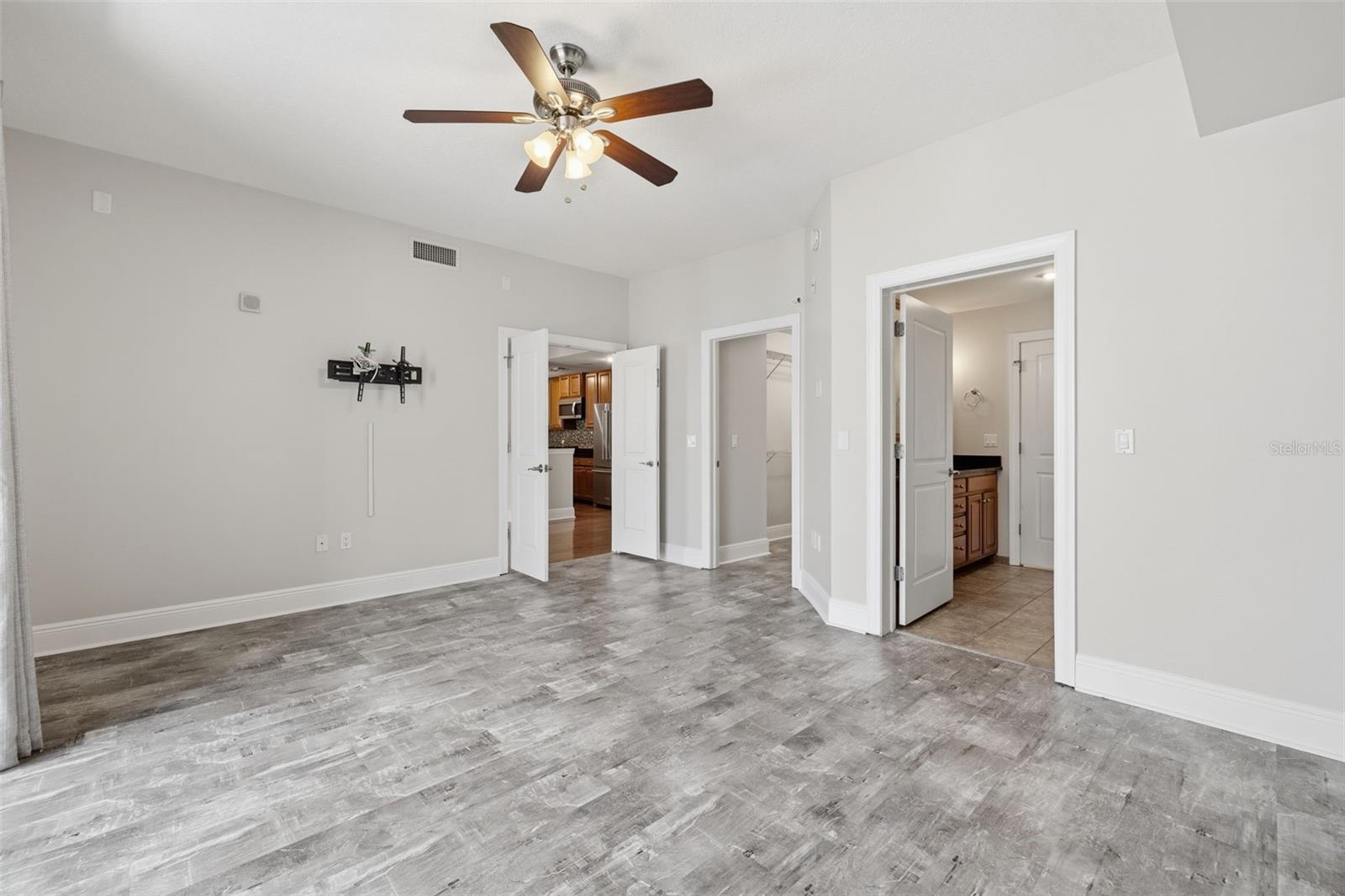 1227 E MADISON ST #902, TAMPA, FL, 33602