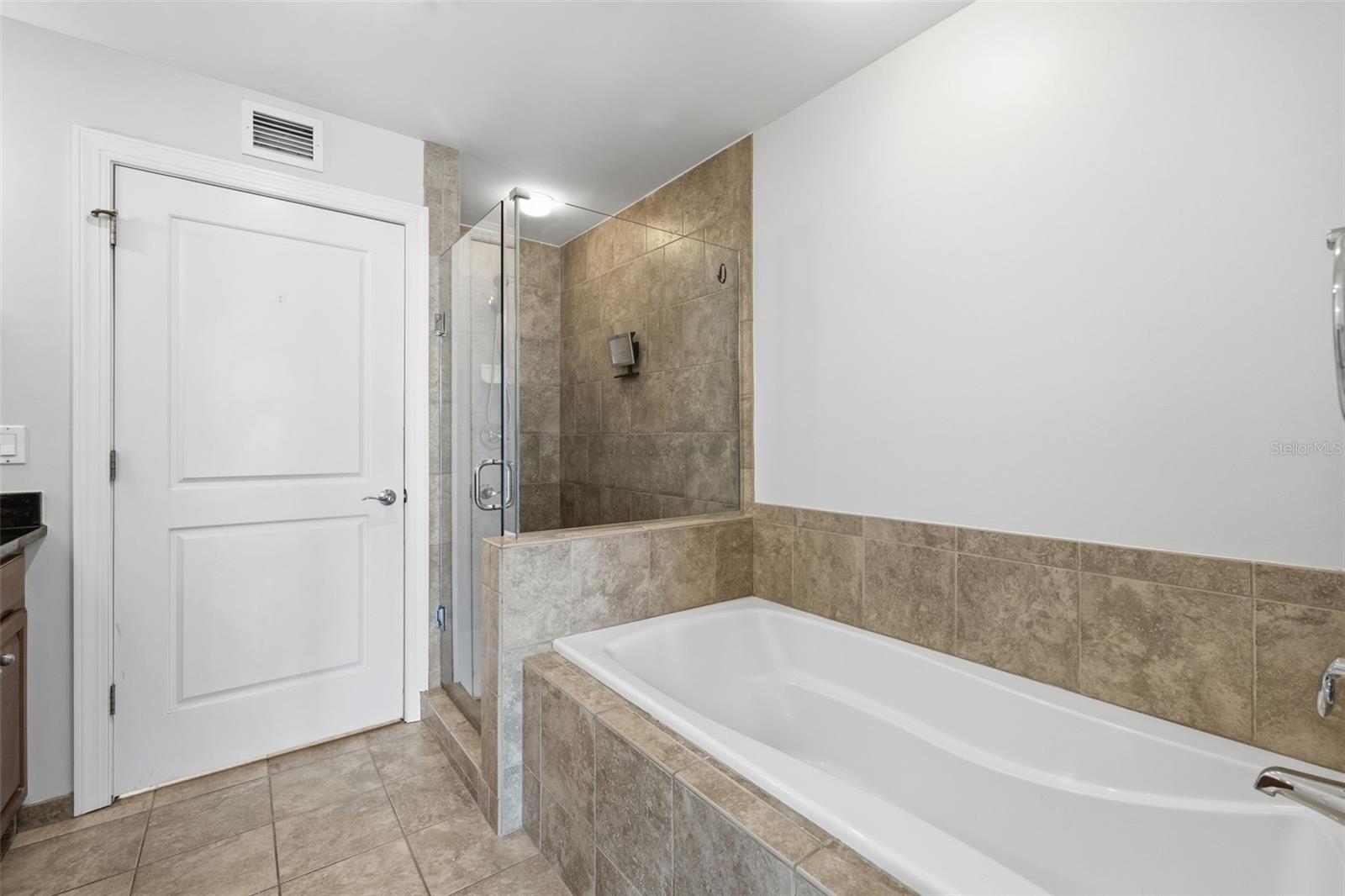 1227 E MADISON ST #902, TAMPA, FL, 33602