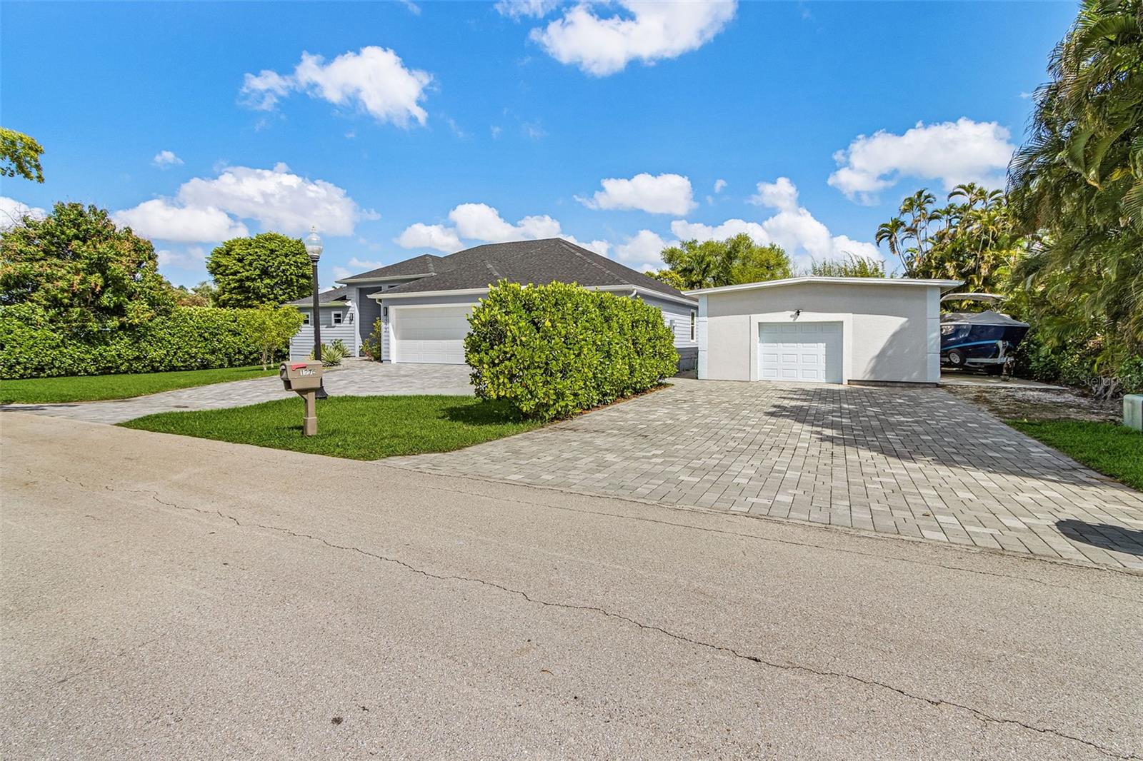 1275 CARLENE AVE, FORT MYERS, FL, 33901