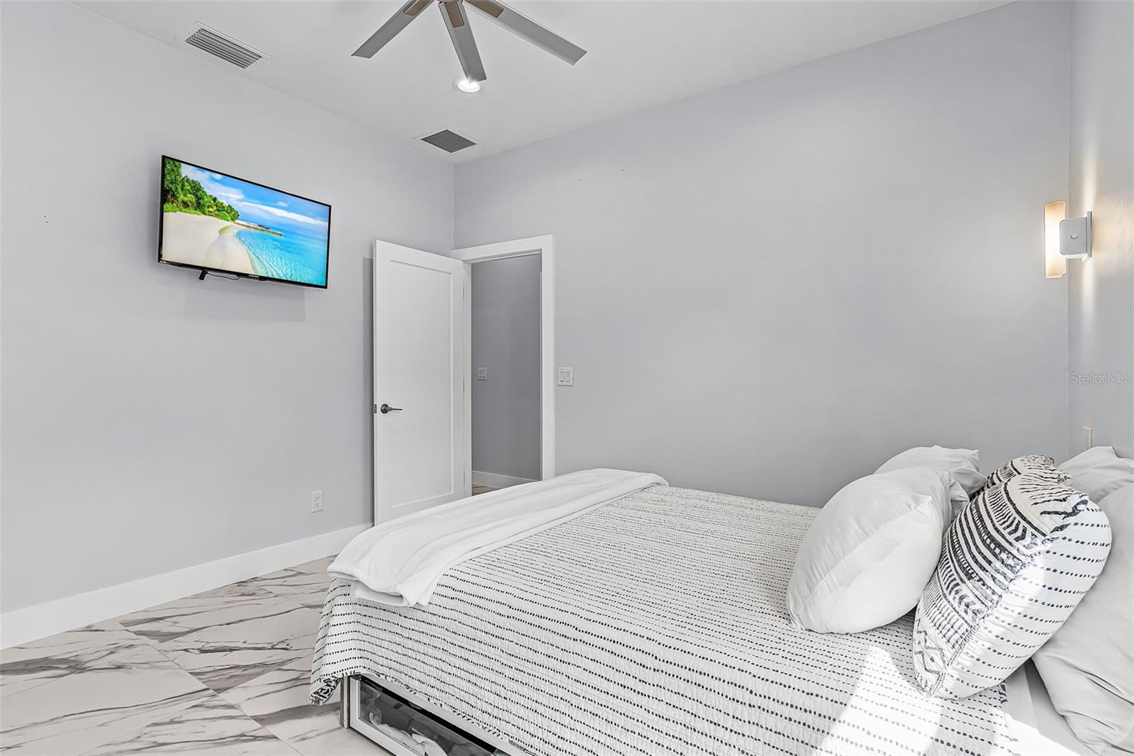 1275 CARLENE AVE, FORT MYERS, FL, 33901
