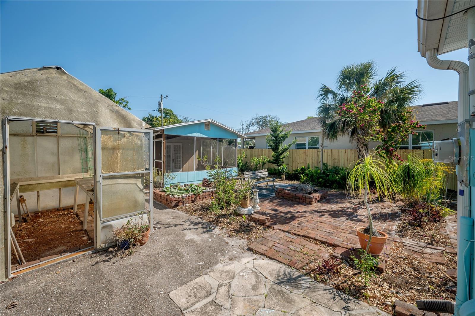 3811 44TH AVE N, ST PETERSBURG, FL, 33714