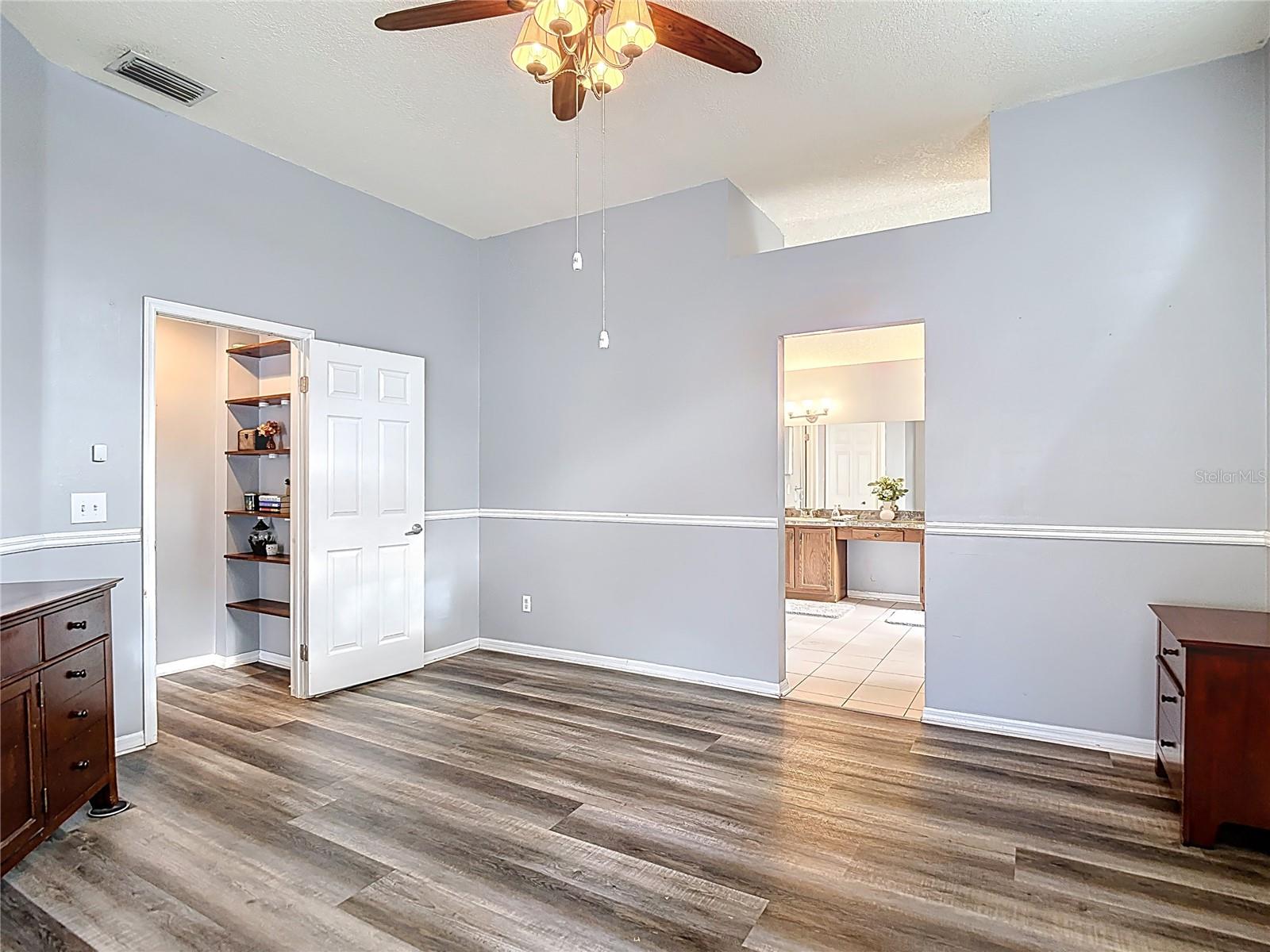 2631 GREEN VALLEY ST, VALRICO, FL, 33596