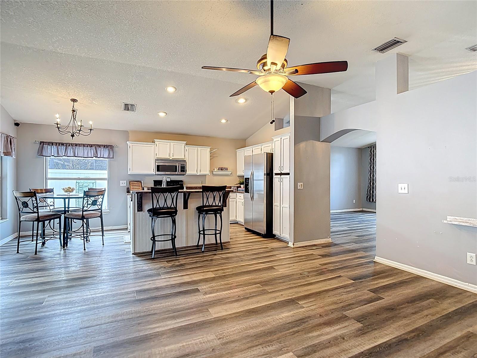 2631 GREEN VALLEY ST, VALRICO, FL, 33596