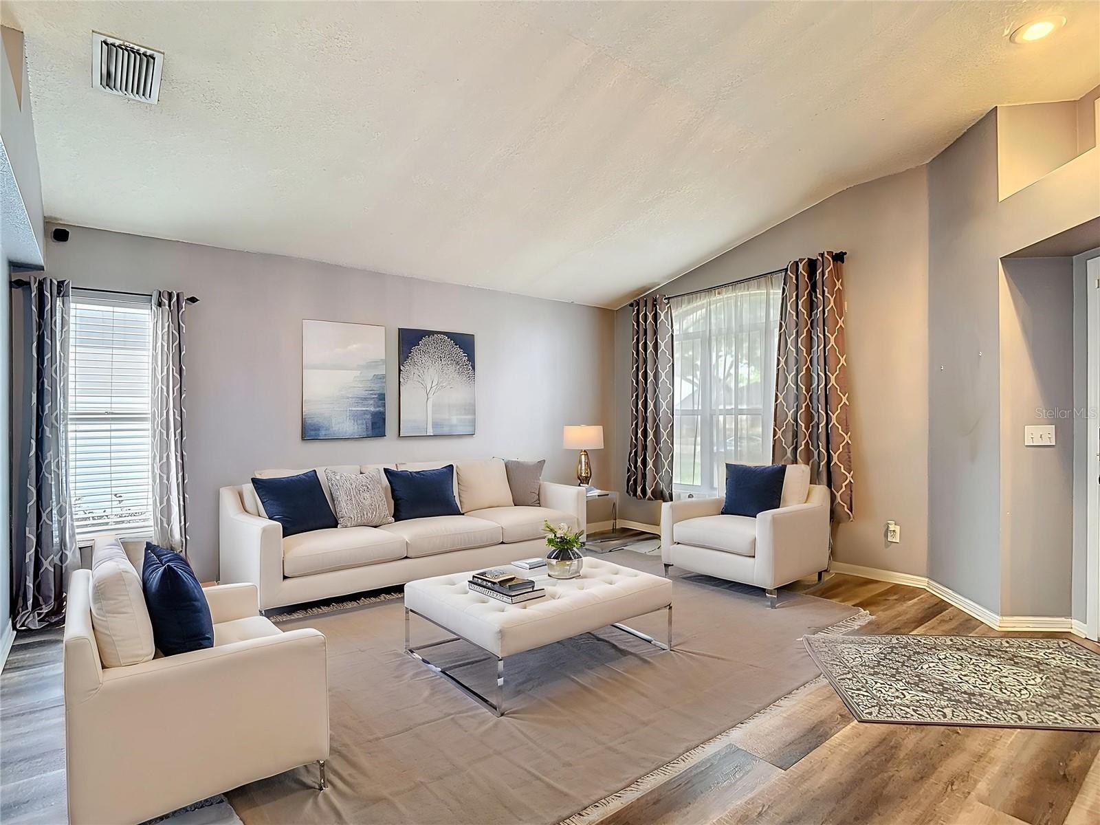 2631 GREEN VALLEY ST, VALRICO, FL, 33596