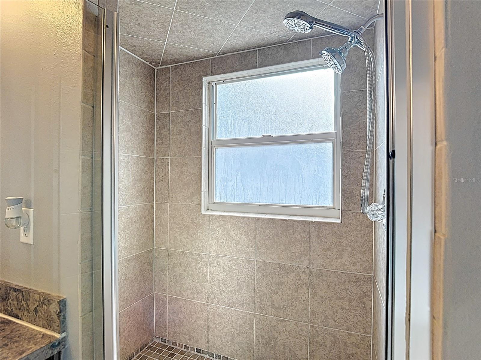 2631 GREEN VALLEY ST, VALRICO, FL, 33596