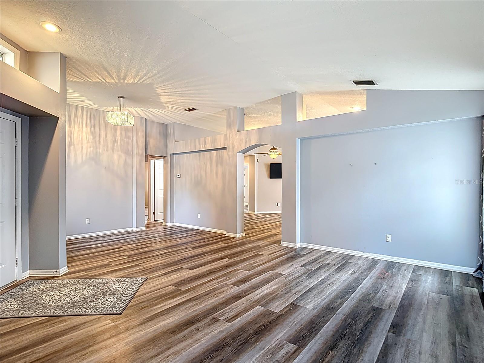 2631 GREEN VALLEY ST, VALRICO, FL, 33596