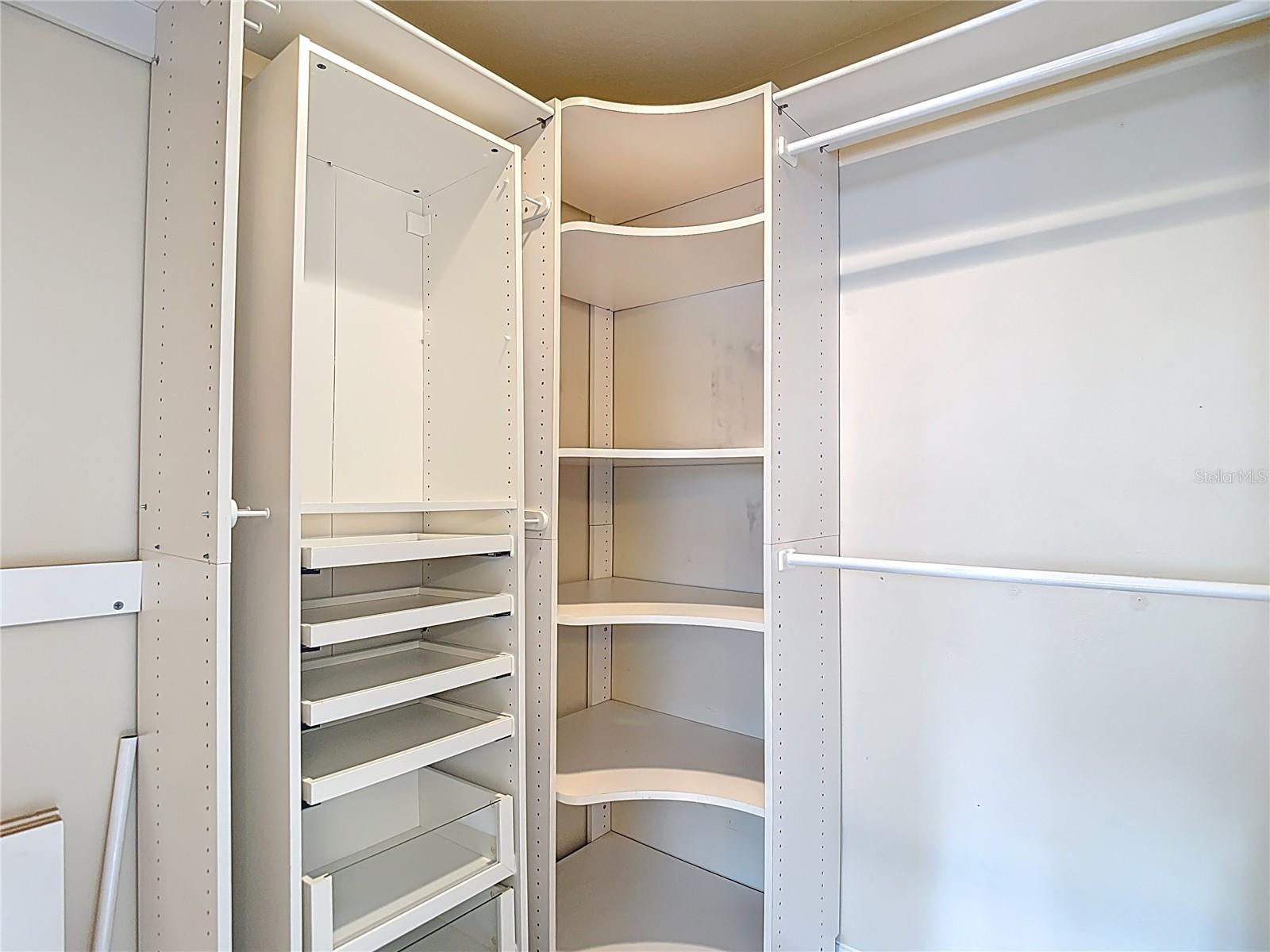 2631 GREEN VALLEY ST, VALRICO, FL, 33596