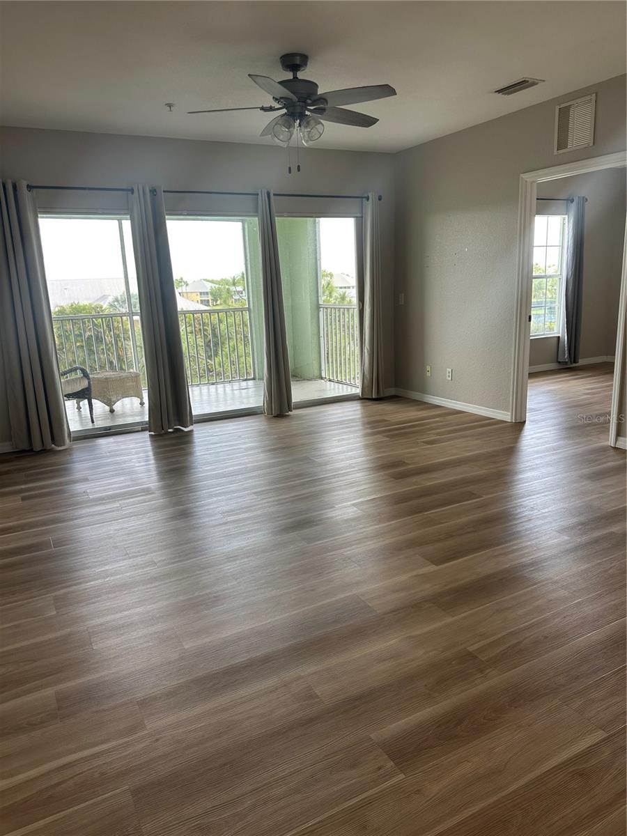 2080 WILLOW HAMMOCK CIR #303, PUNTA GORDA, FL, 33983