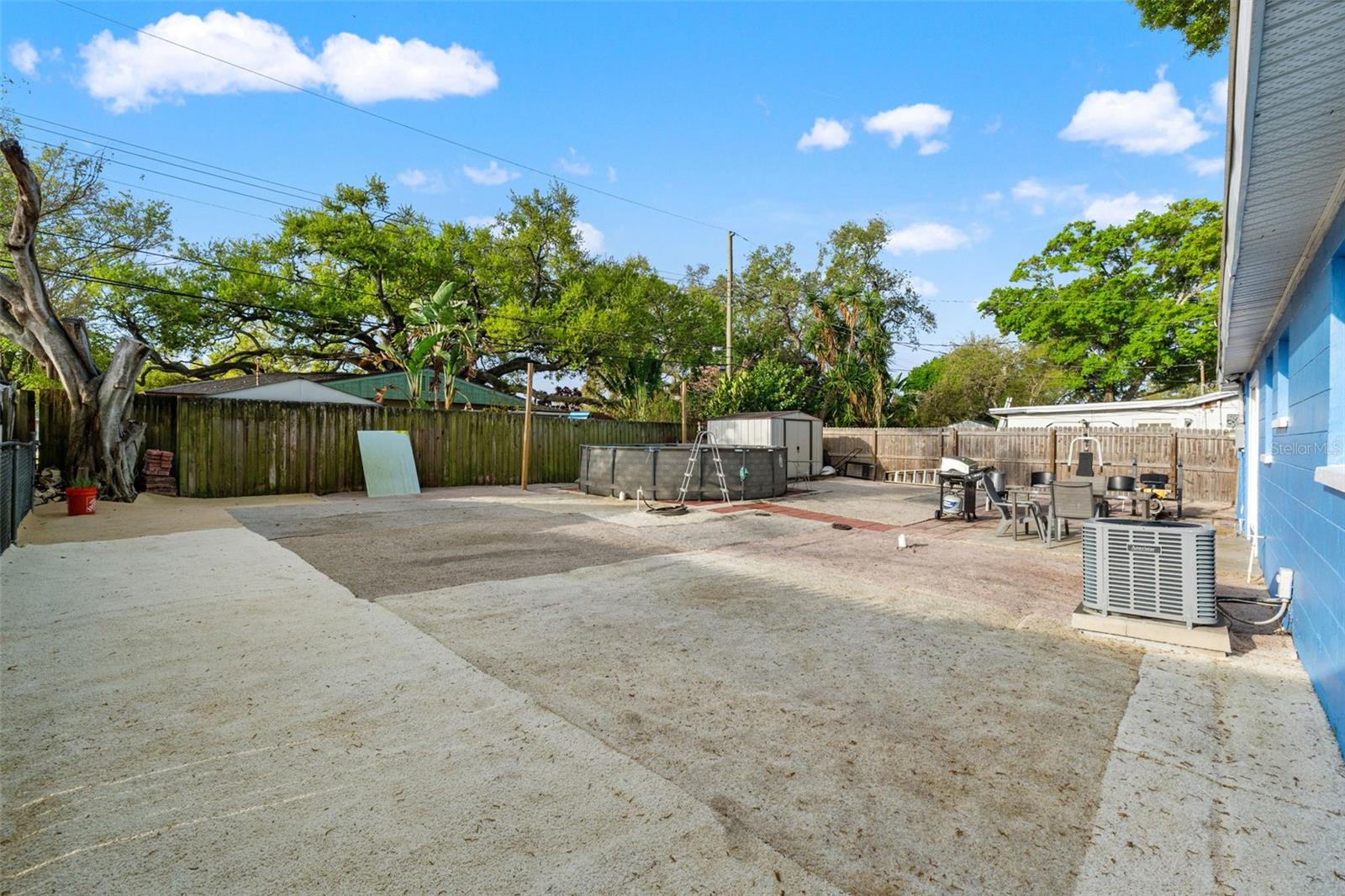 8996 SOUTHERN COMFORT DR, LARGO, FL, 33773