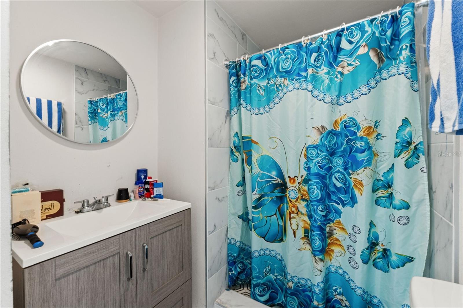 8996 SOUTHERN COMFORT DR, LARGO, FL, 33773
