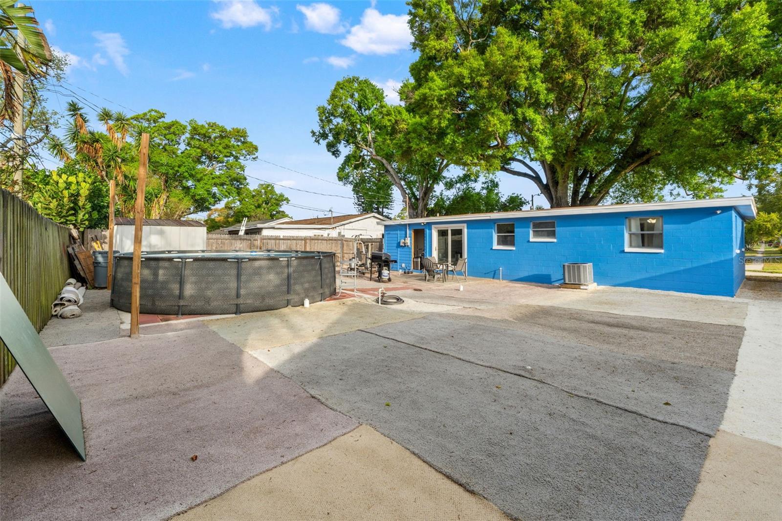 8996 SOUTHERN COMFORT DR, LARGO, FL, 33773