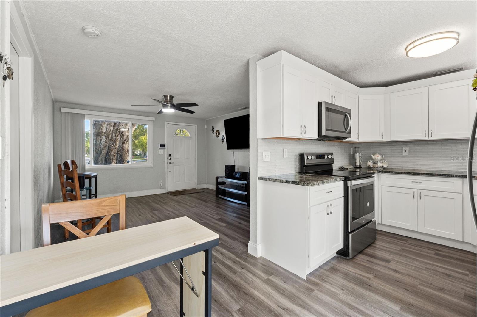 8996 SOUTHERN COMFORT DR, LARGO, FL, 33773