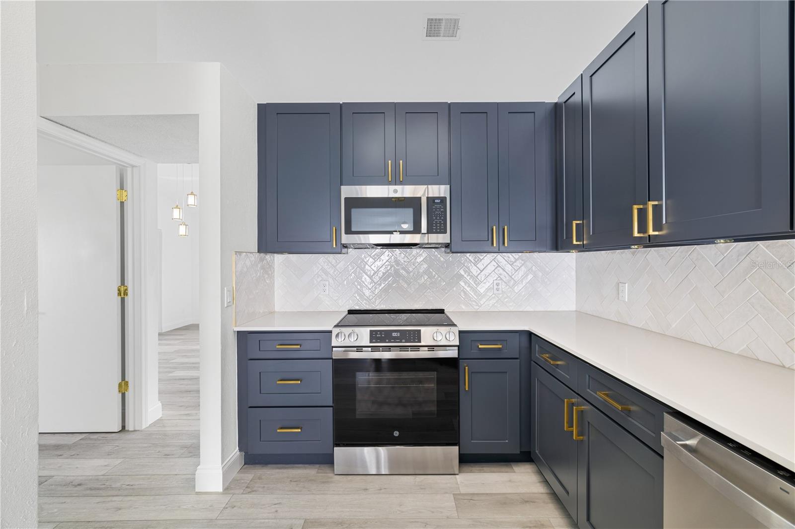 8312 FORT CLINCH AVE, ORLANDO, FL, 32822