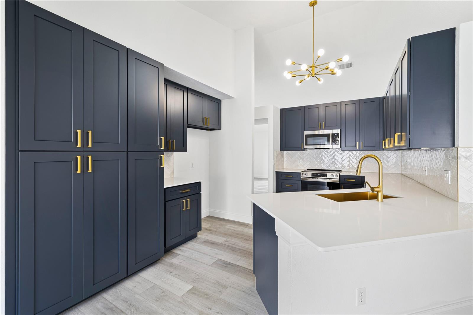 8312 FORT CLINCH AVE, ORLANDO, FL, 32822
