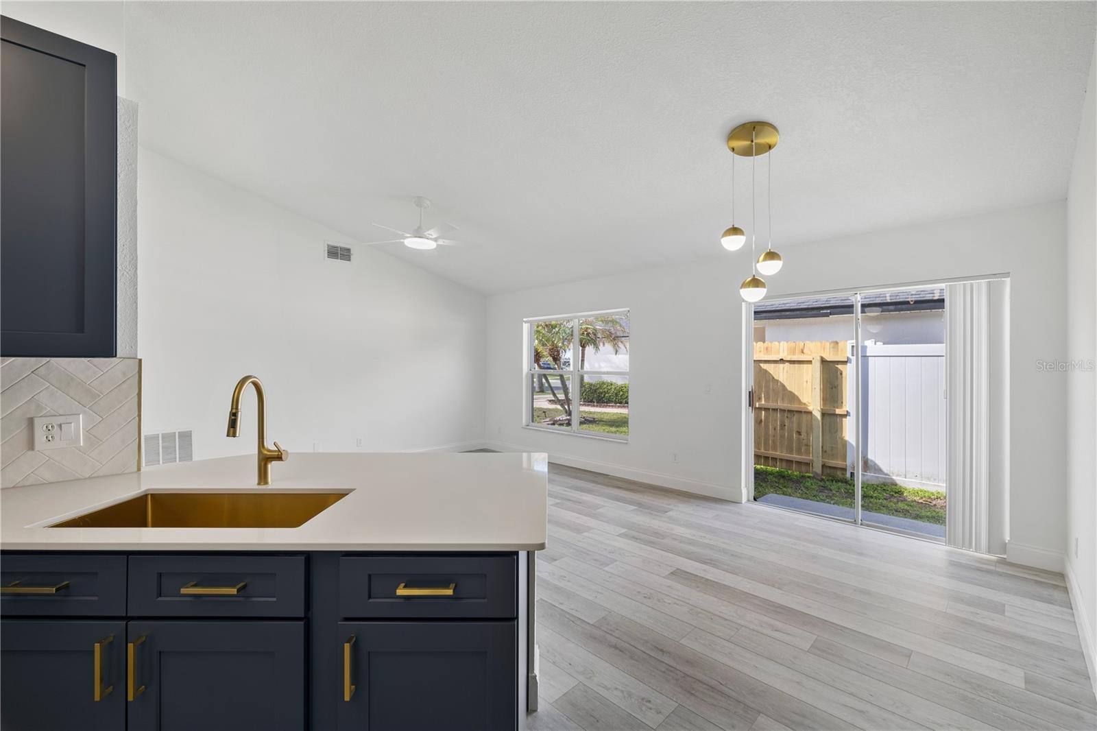 8312 FORT CLINCH AVE, ORLANDO, FL, 32822