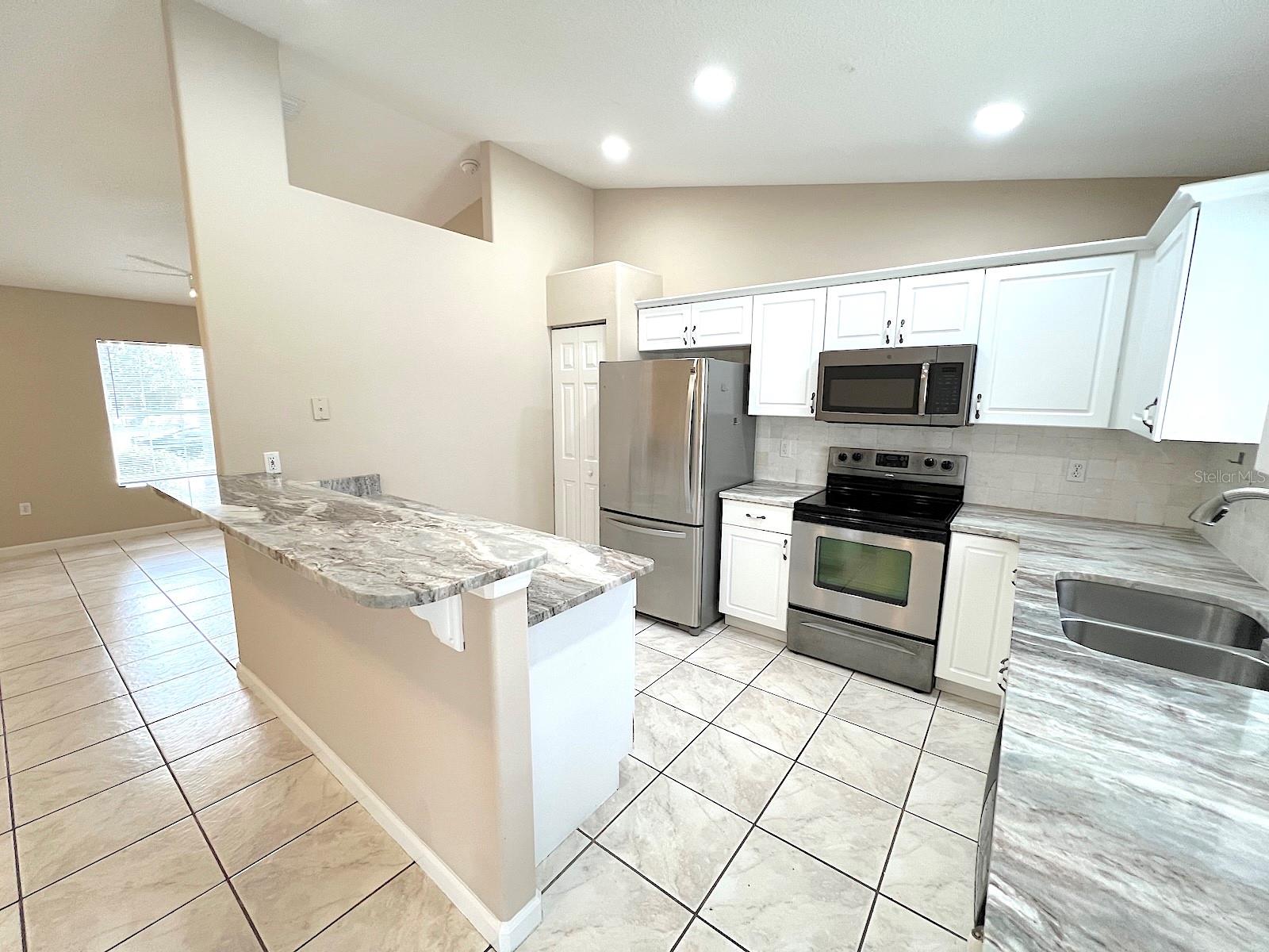 142 ROLLING SANDS DR, PALM COAST, FL, 32164