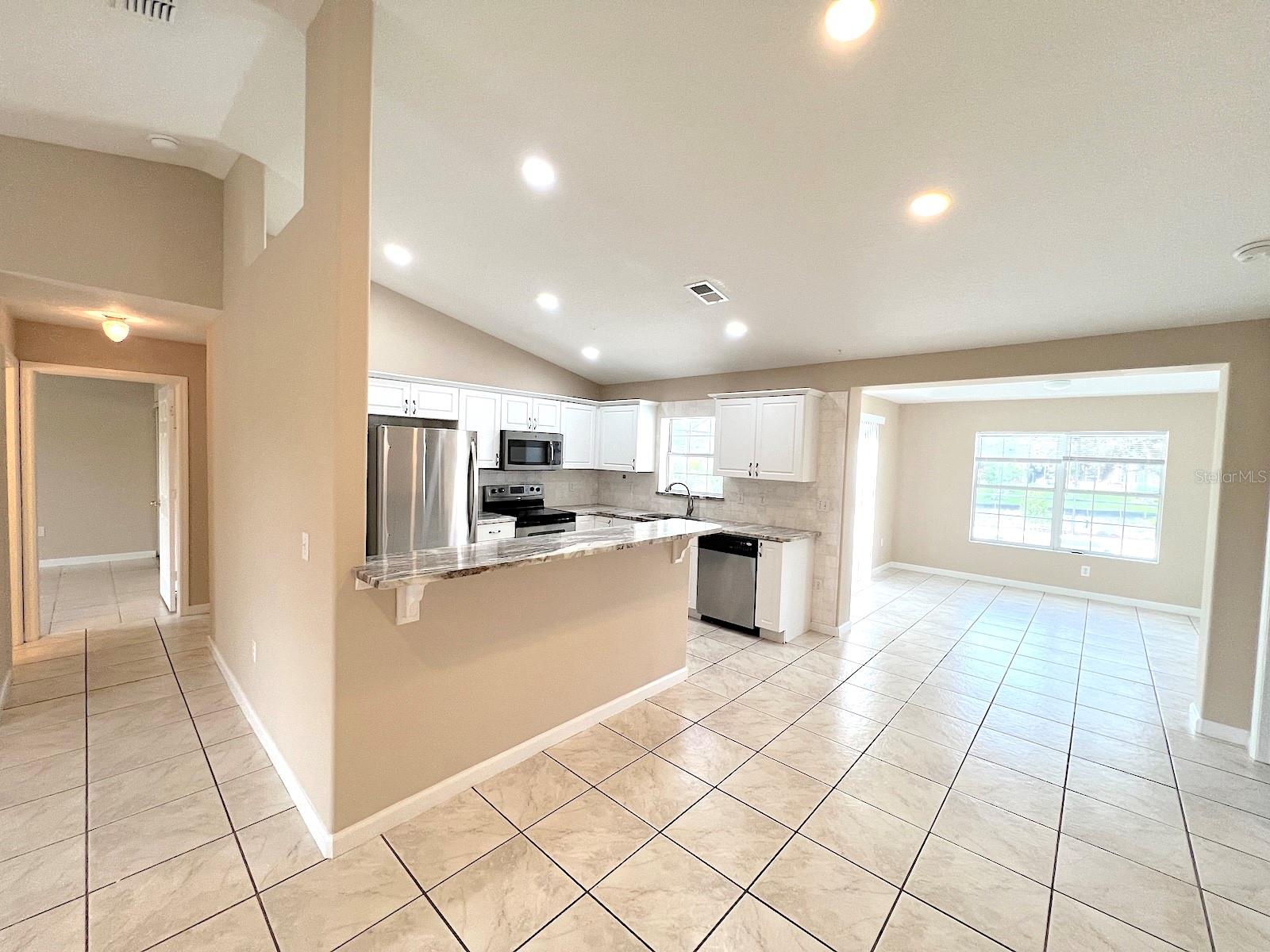 142 ROLLING SANDS DR, PALM COAST, FL, 32164