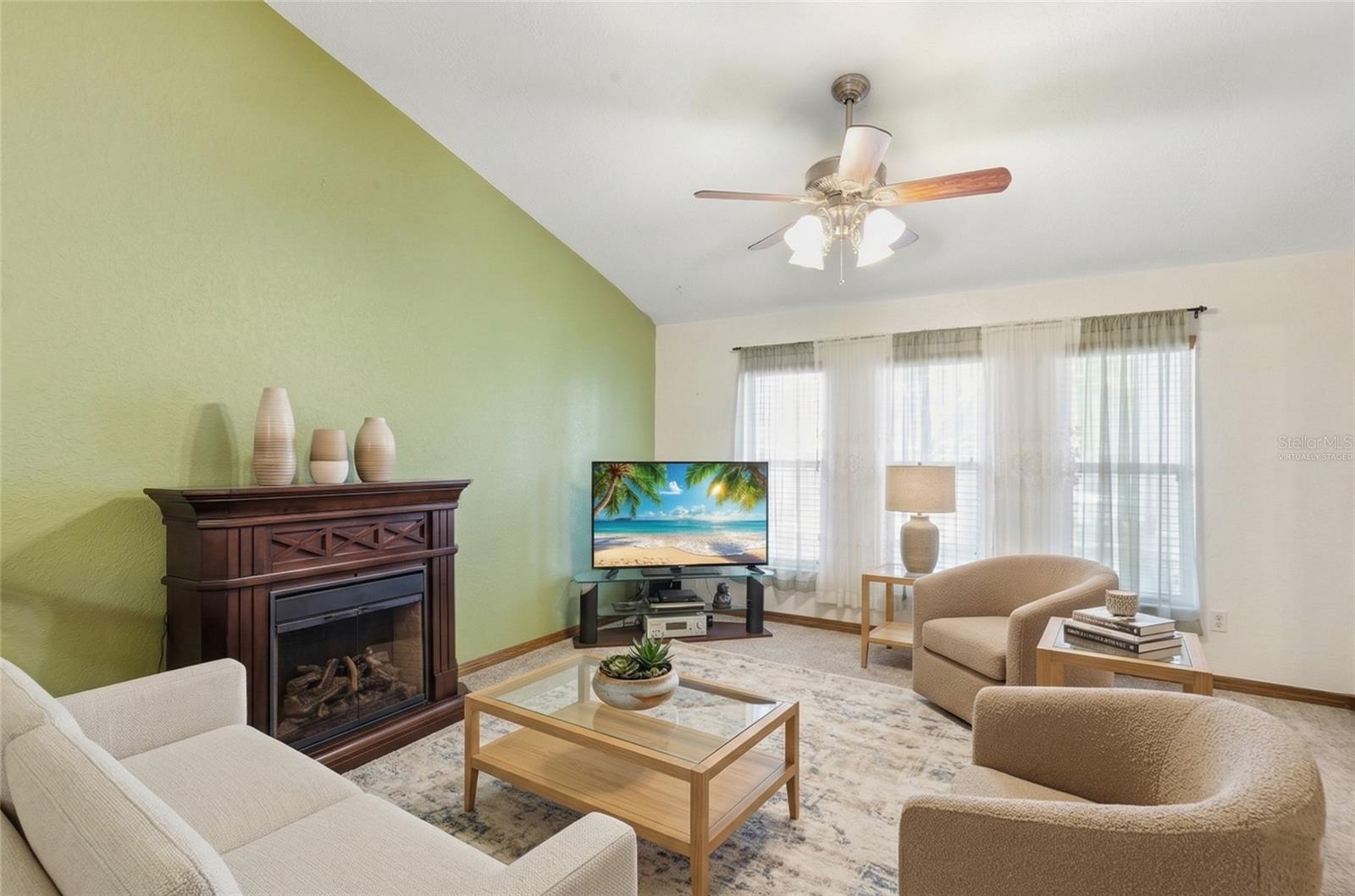215 SANTA ROSA DR, WINTER HAVEN, FL, 33884