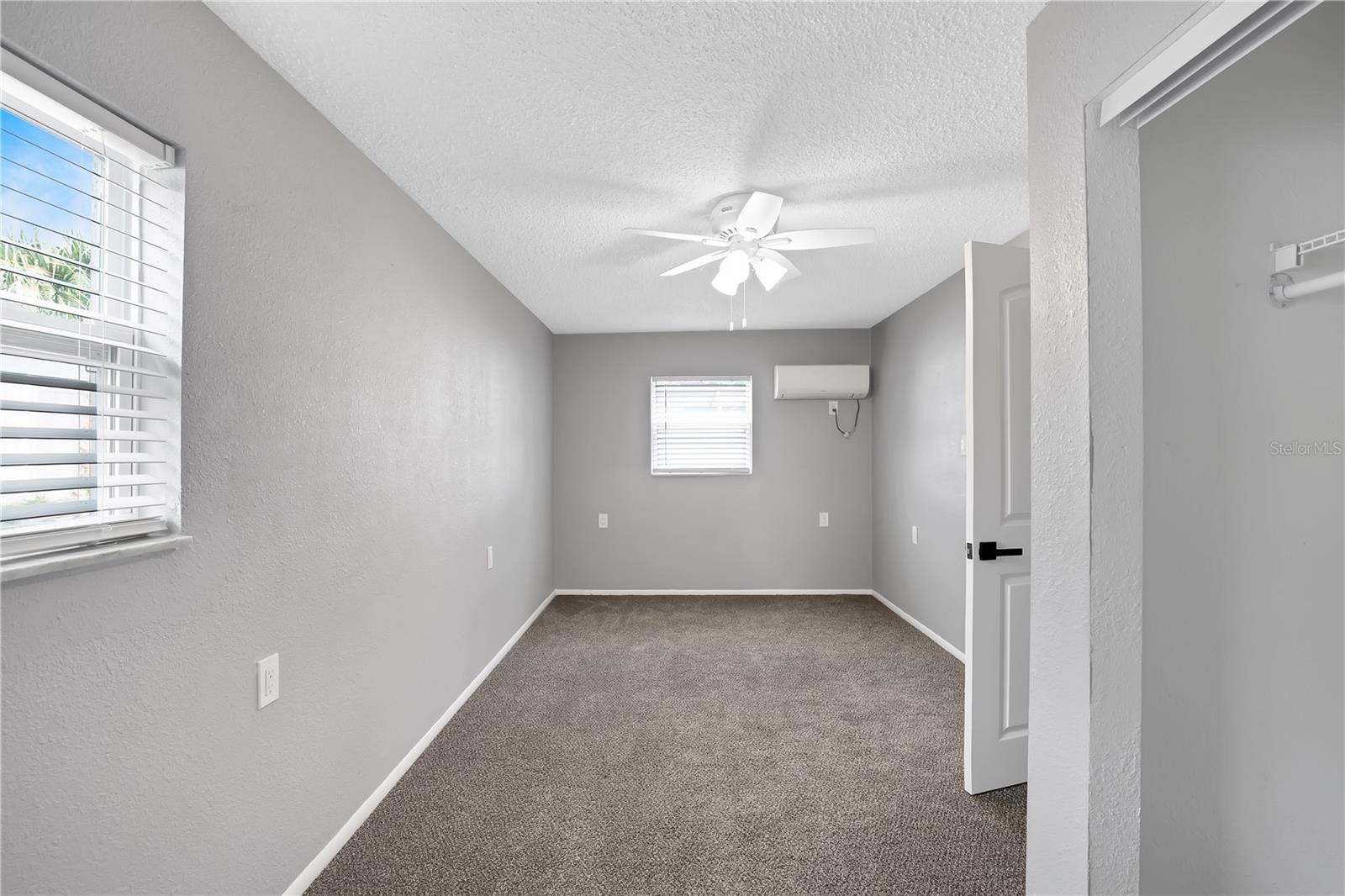 8819 WOODMONT LN, PORT RICHEY, FL, 34668