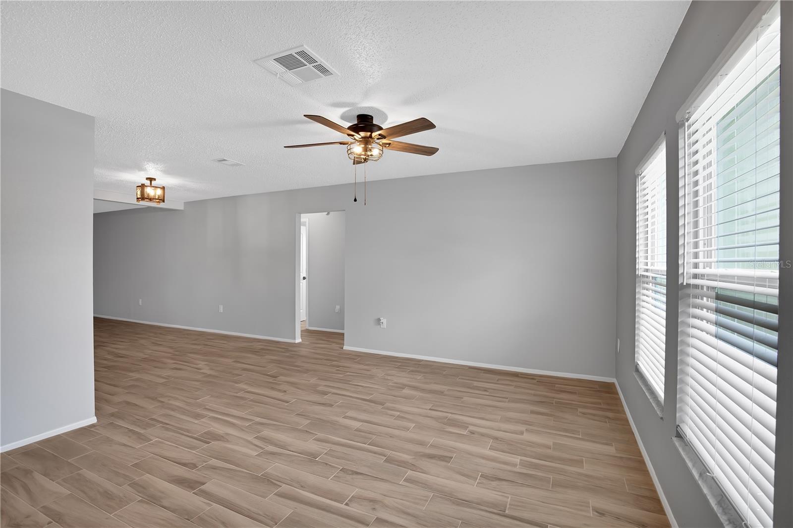 8819 WOODMONT LN, PORT RICHEY, FL, 34668