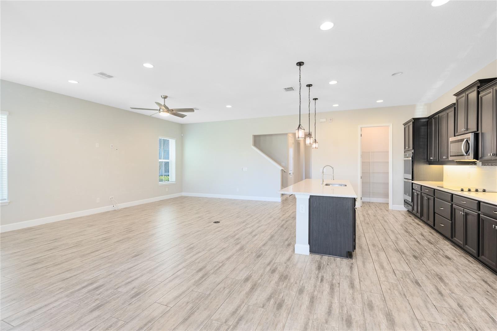 8962 LOWER CARREL CIR, ORLANDO, FL, 32827