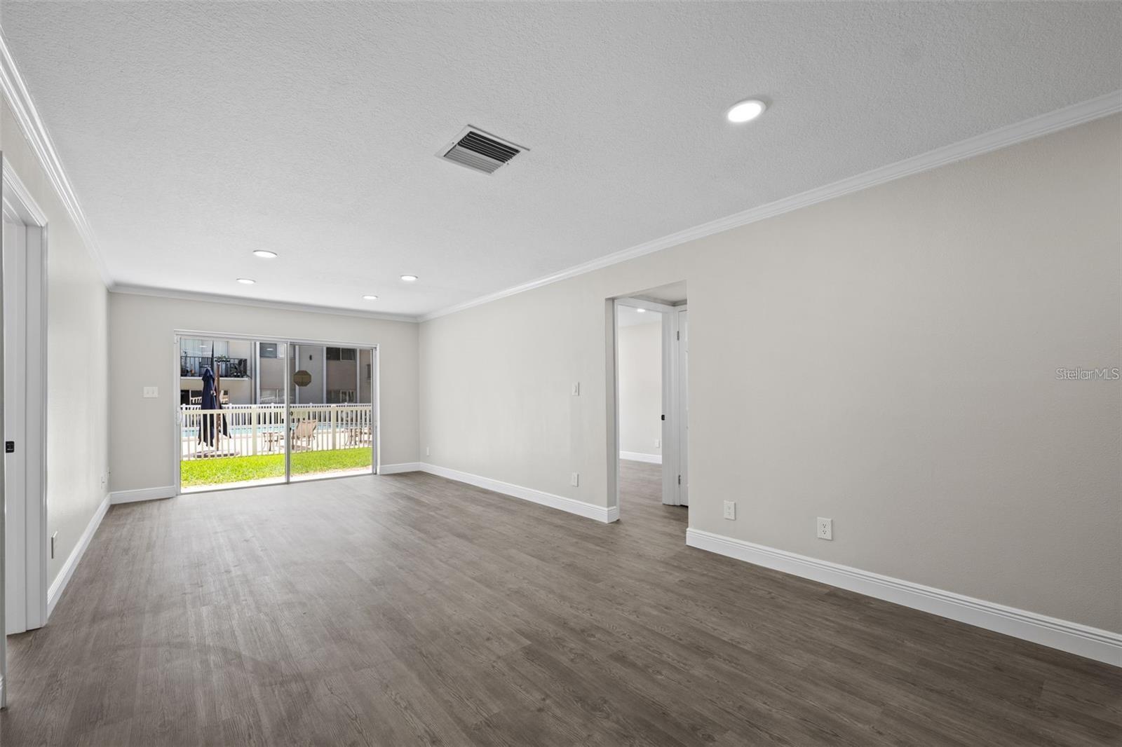 4610 W GRAY ST #109, TAMPA, FL, 33609