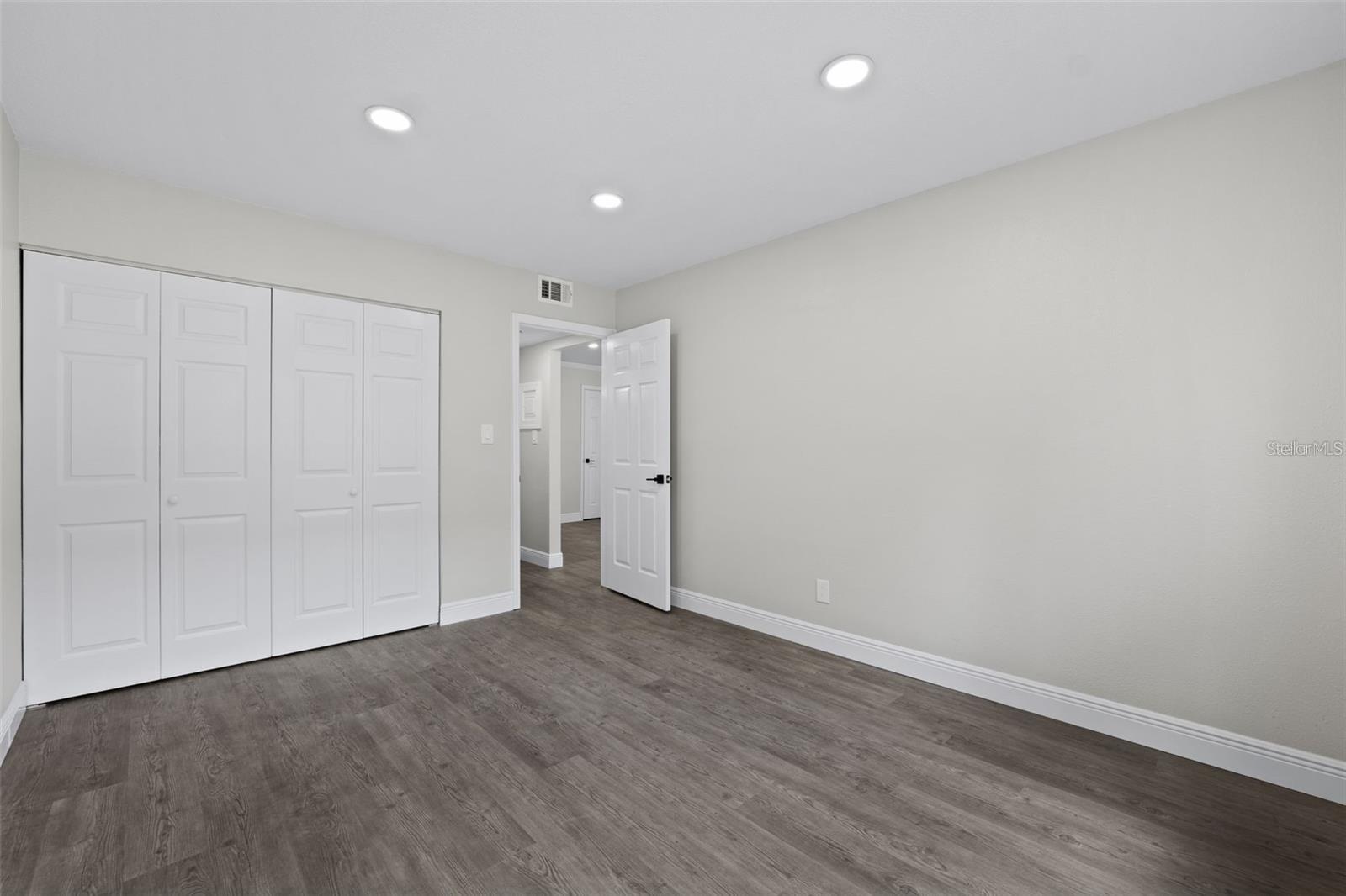 4610 W GRAY ST #109, TAMPA, FL, 33609