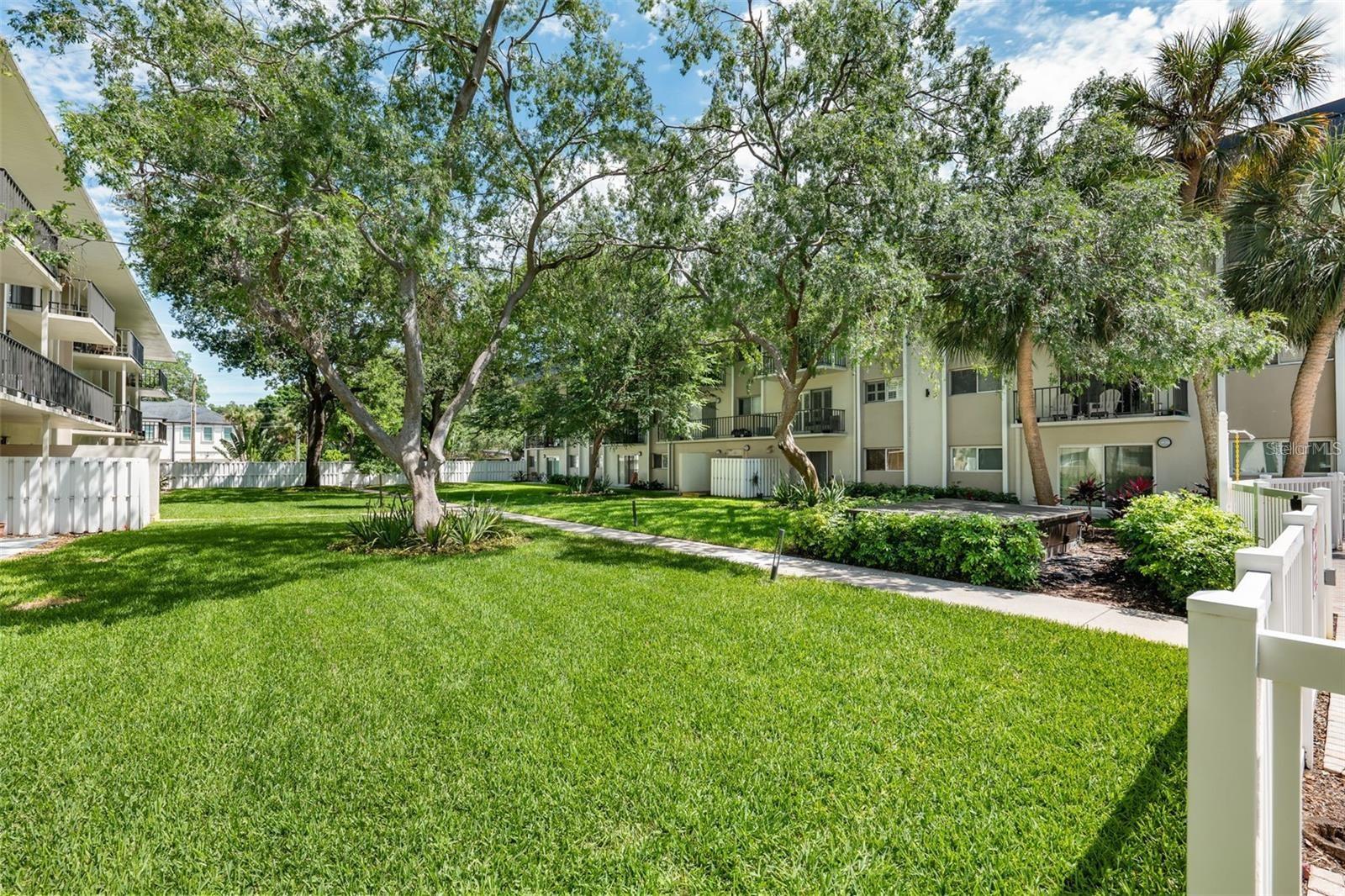 4610 W GRAY ST #109, TAMPA, FL, 33609