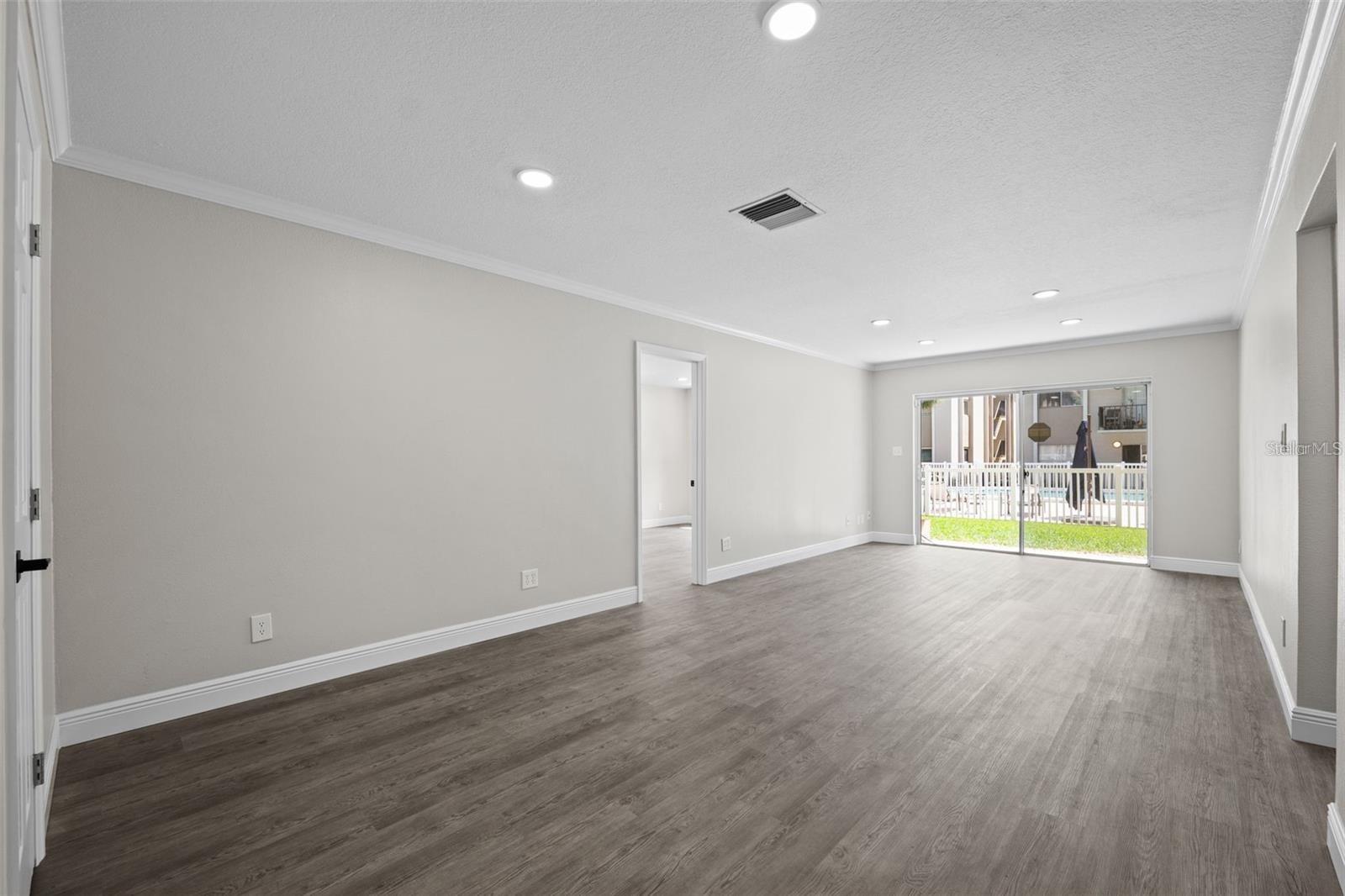 4610 W GRAY ST #109, TAMPA, FL, 33609